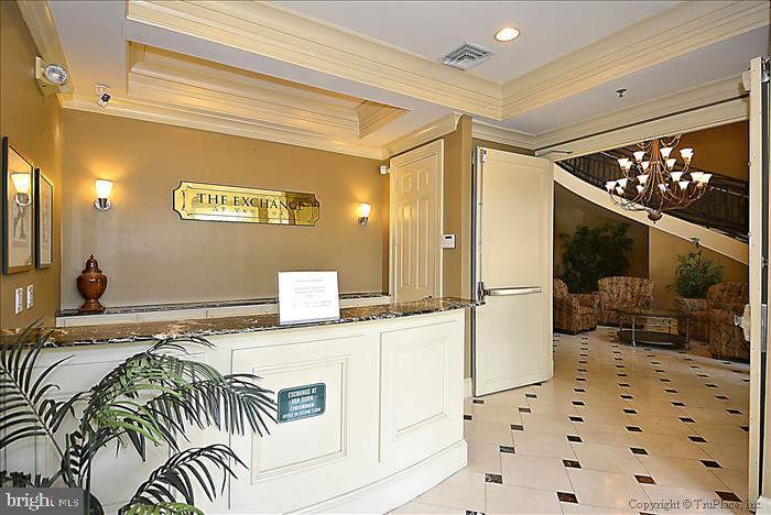 EXCHANGE AT VAN DORN - Residential Lease