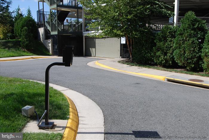 EXCHANGE AT VAN DORN - Residential Lease