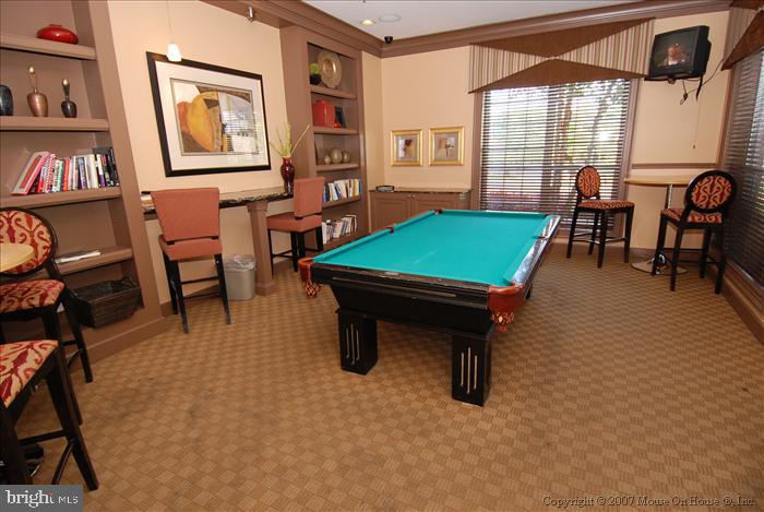 EXCHANGE AT VAN DORN - Residential Lease