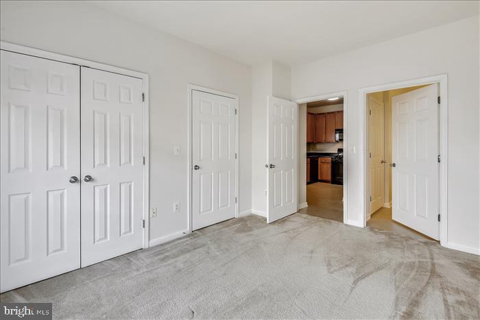 EXCHANGE AT VAN DORN - Residential Lease