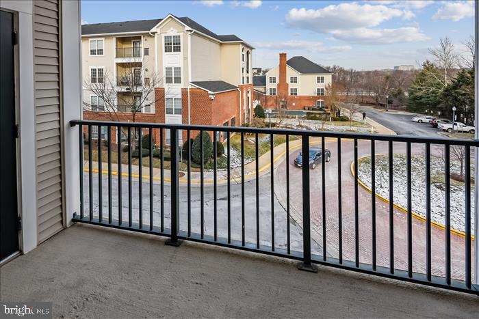 EXCHANGE AT VAN DORN - Residential Lease