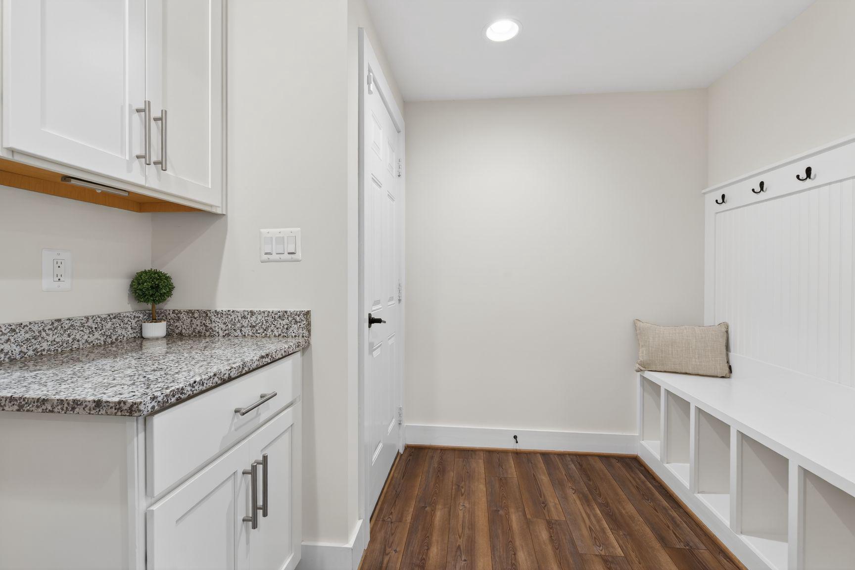 THE RESIDENCES AT MCCONNELL MANOR - Residential