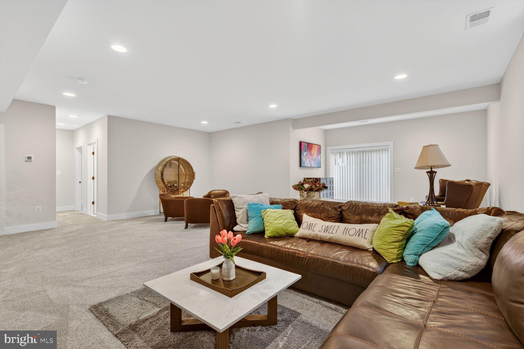 THE RESIDENCES AT MCCONNELL MANOR - Residential