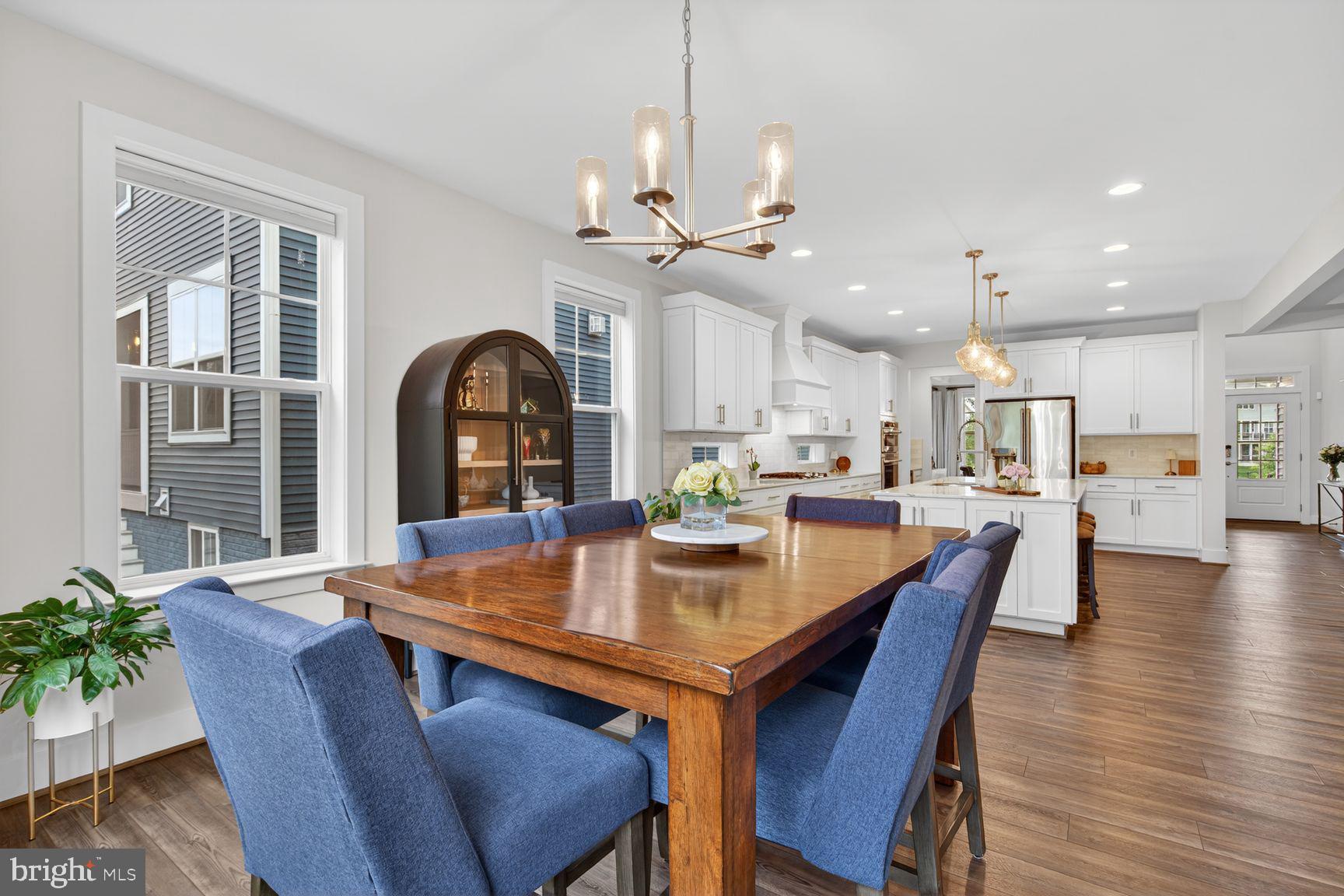 THE RESIDENCES AT MCCONNELL MANOR - Residential