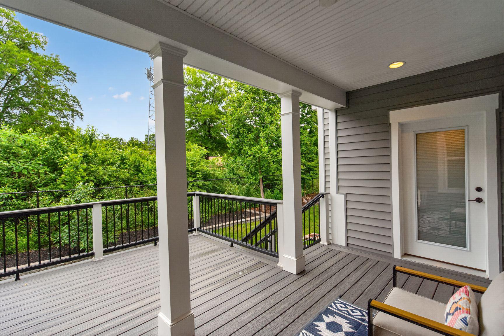 THE RESIDENCES AT MCCONNELL MANOR - Residential