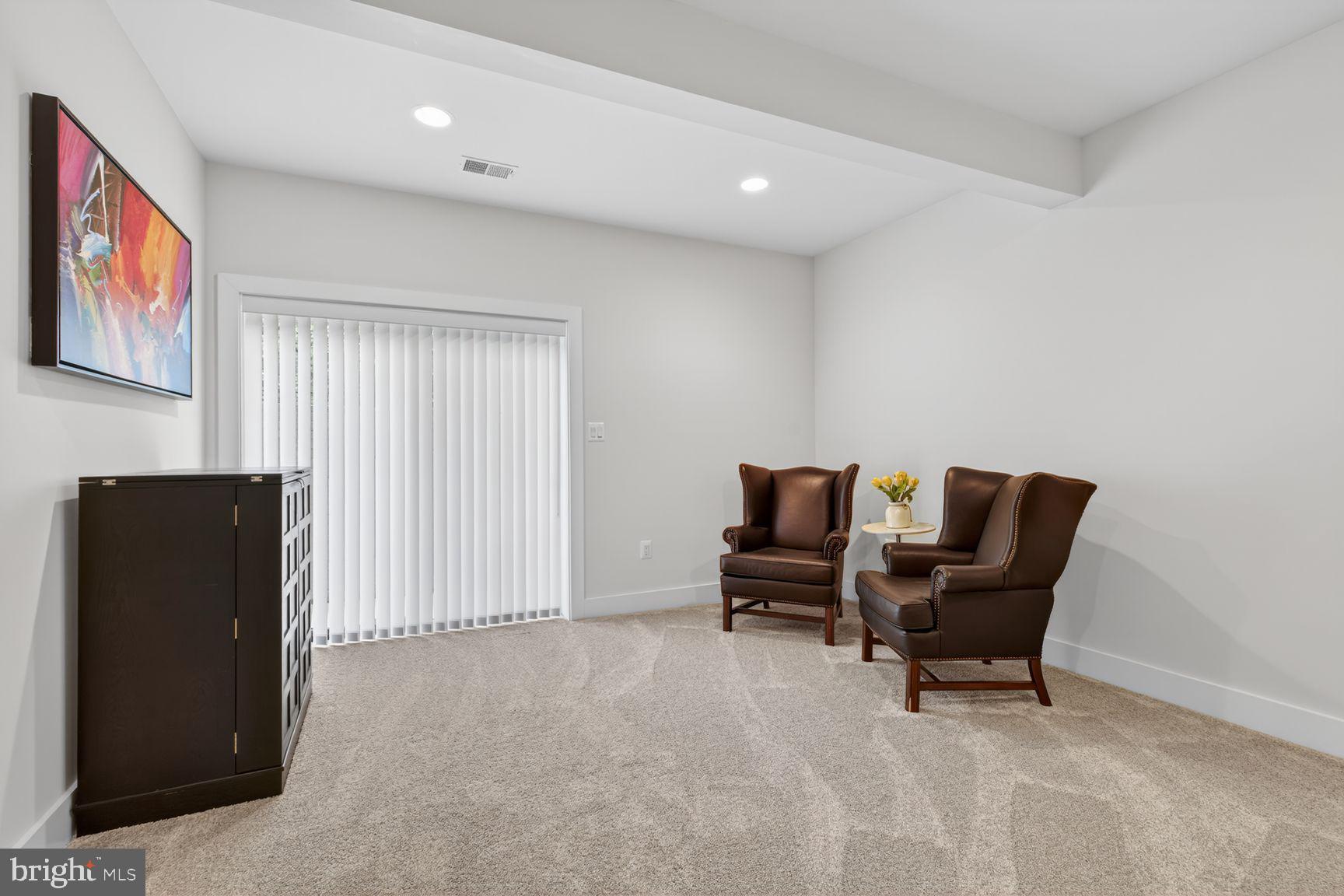 THE RESIDENCES AT MCCONNELL MANOR - Residential