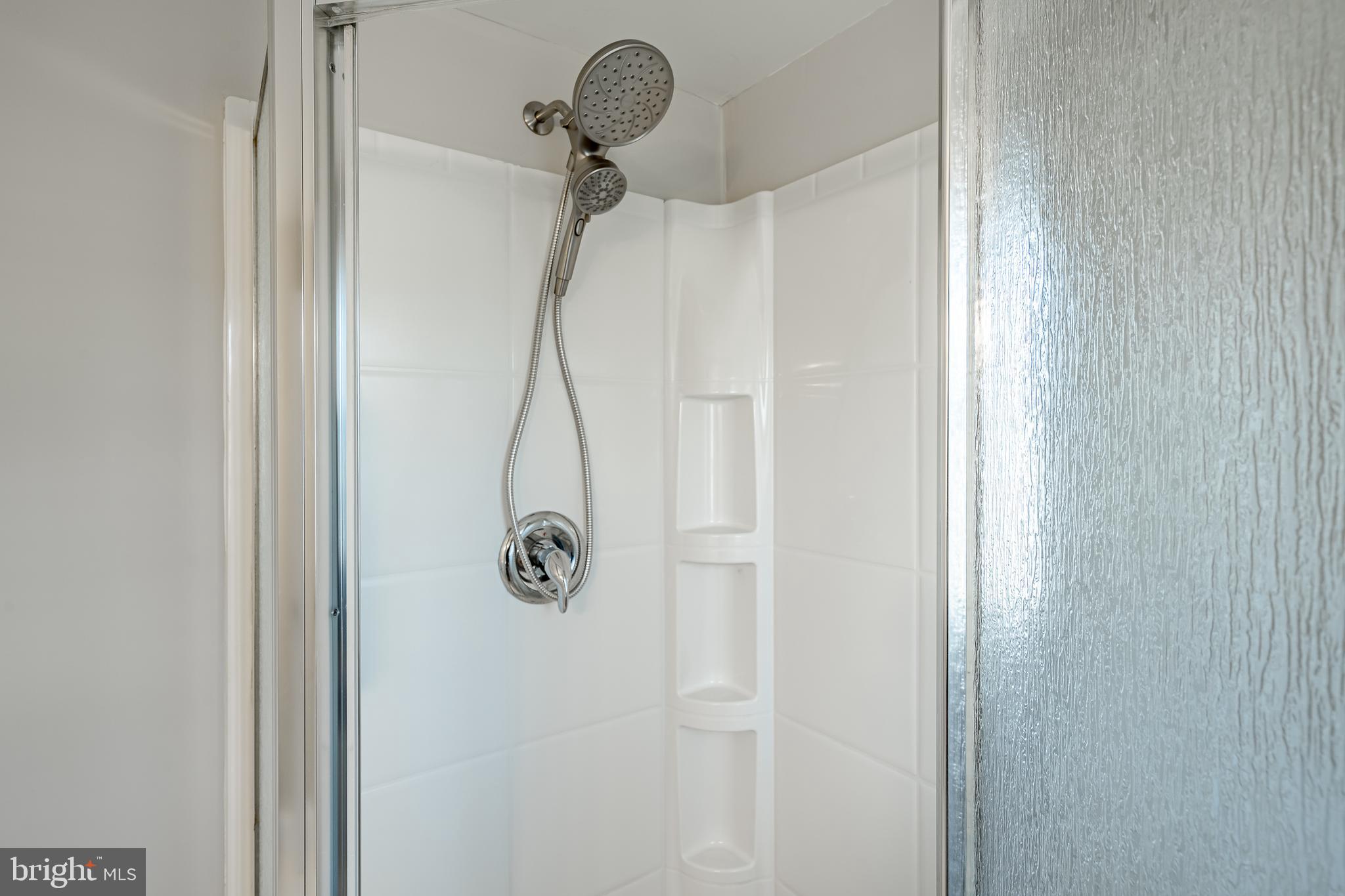 SPRING VALLEY FARM - Residential Lease