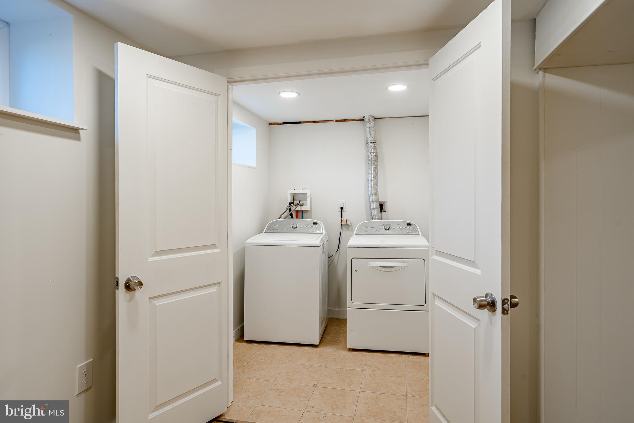 SPRING VALLEY FARM - Residential Lease