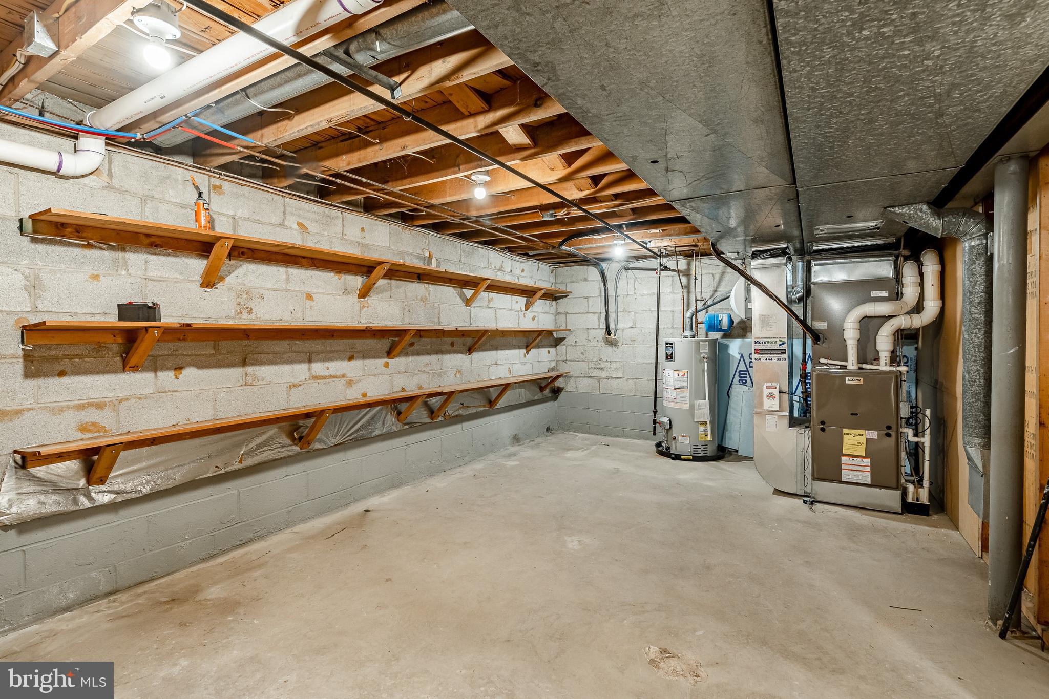 SPRING VALLEY FARM - Residential Lease