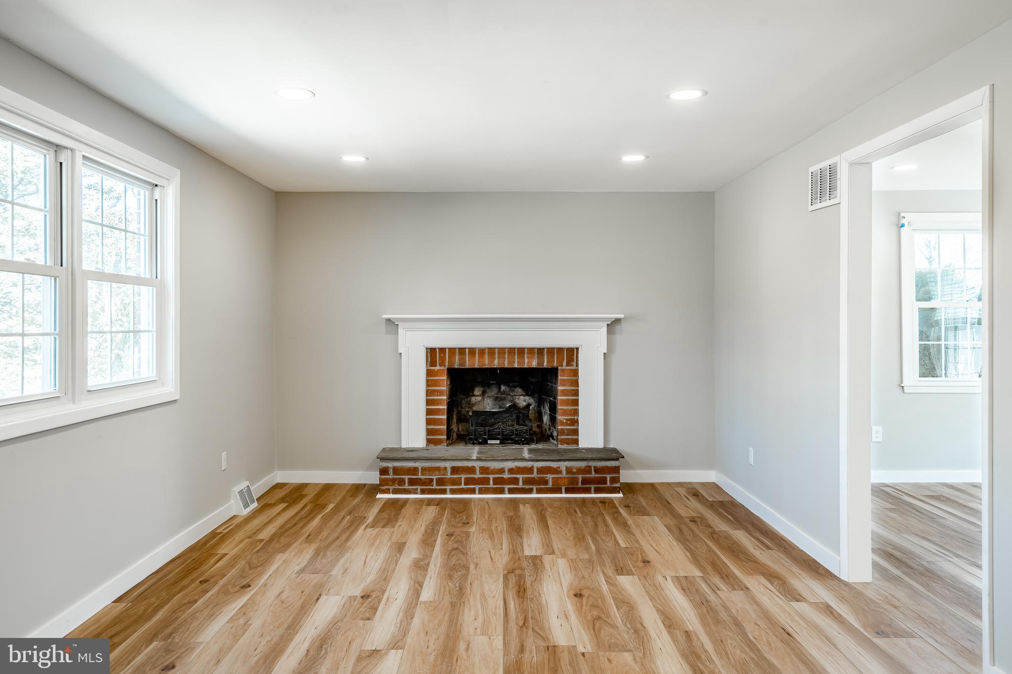 SPRING VALLEY FARM - Residential Lease