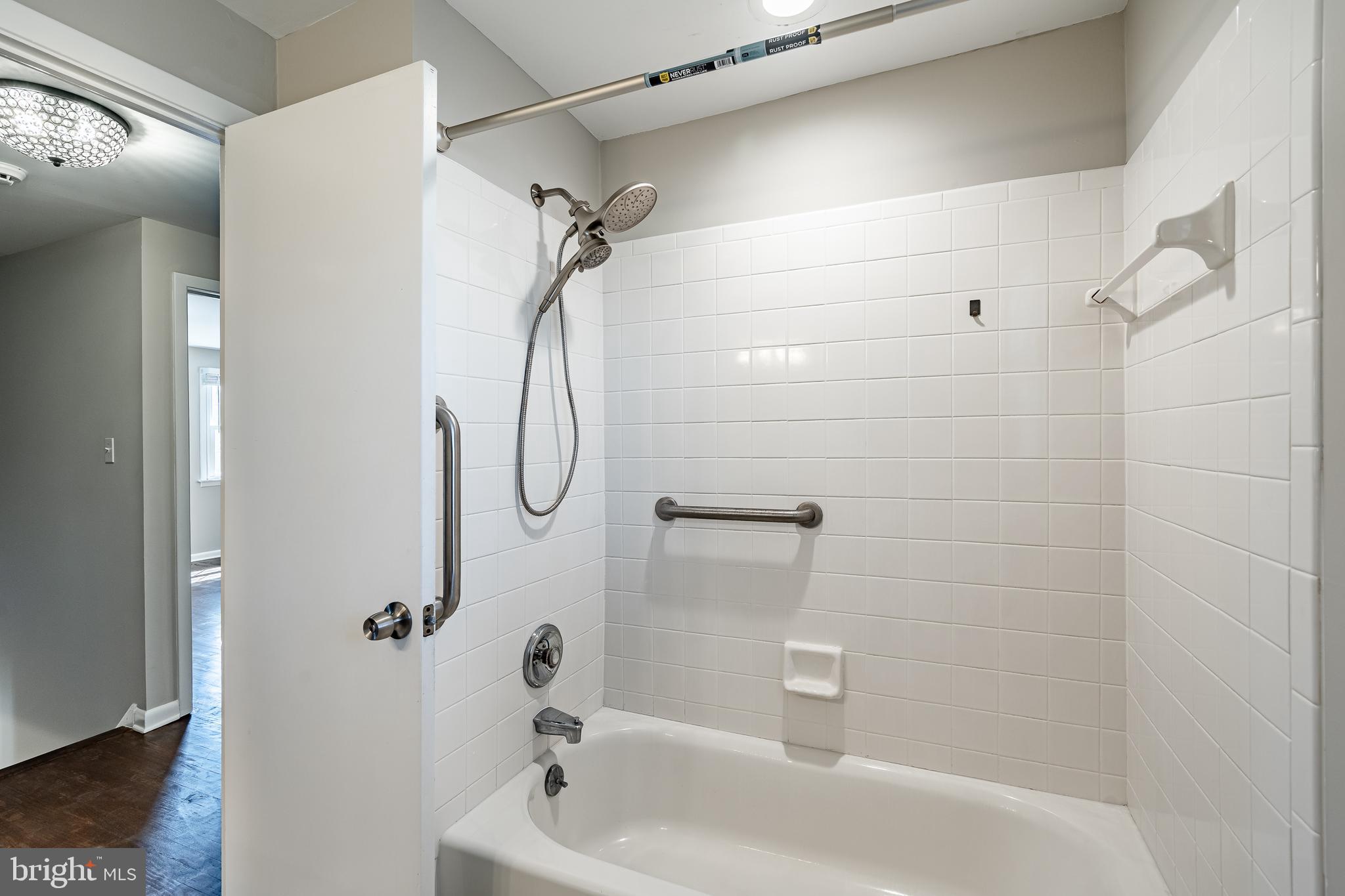 SPRING VALLEY FARM - Residential Lease