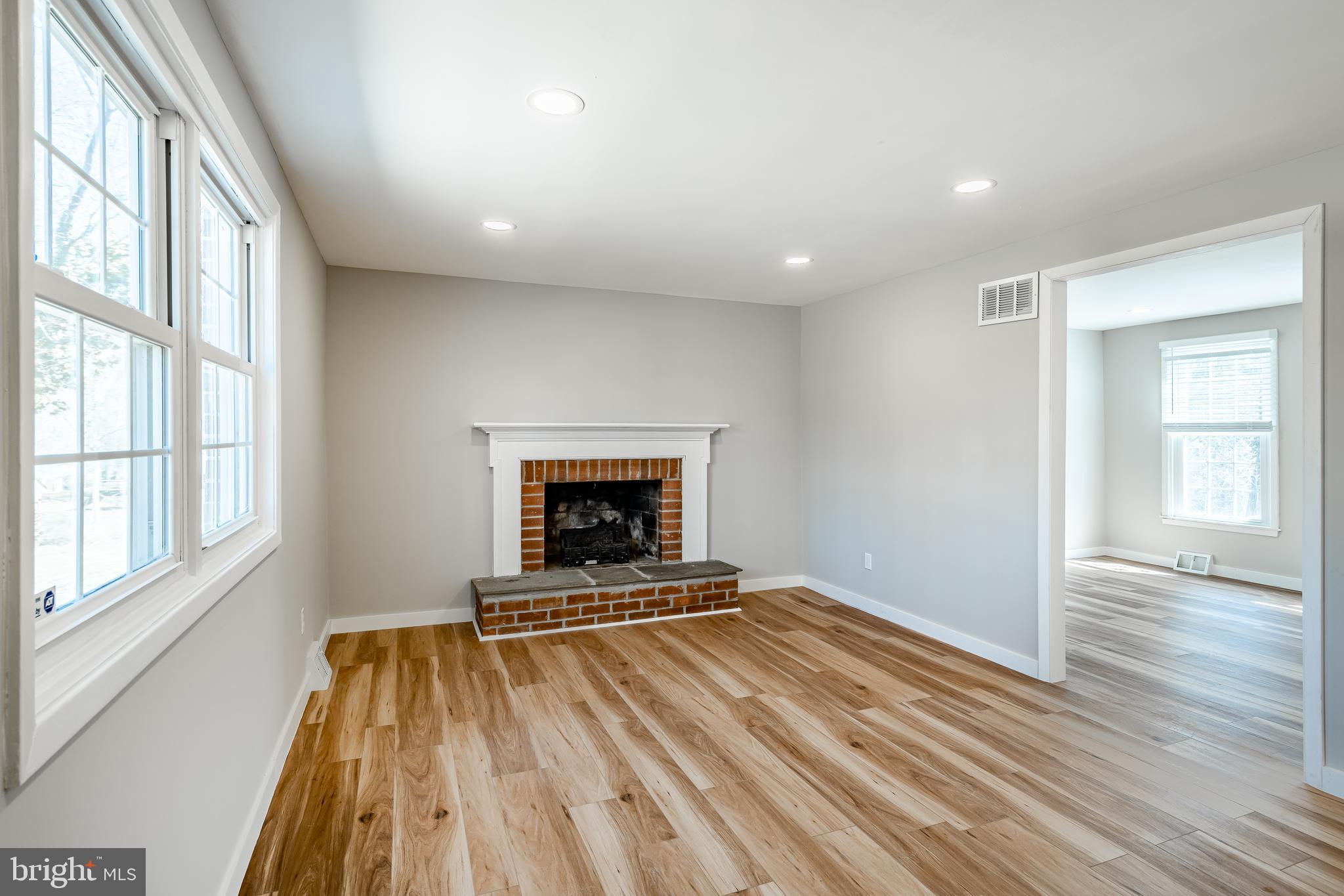 SPRING VALLEY FARM - Residential Lease