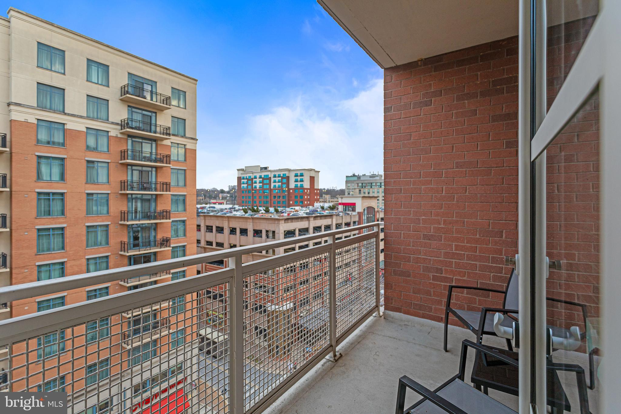 NATIONAL HARBOR - Residential Lease