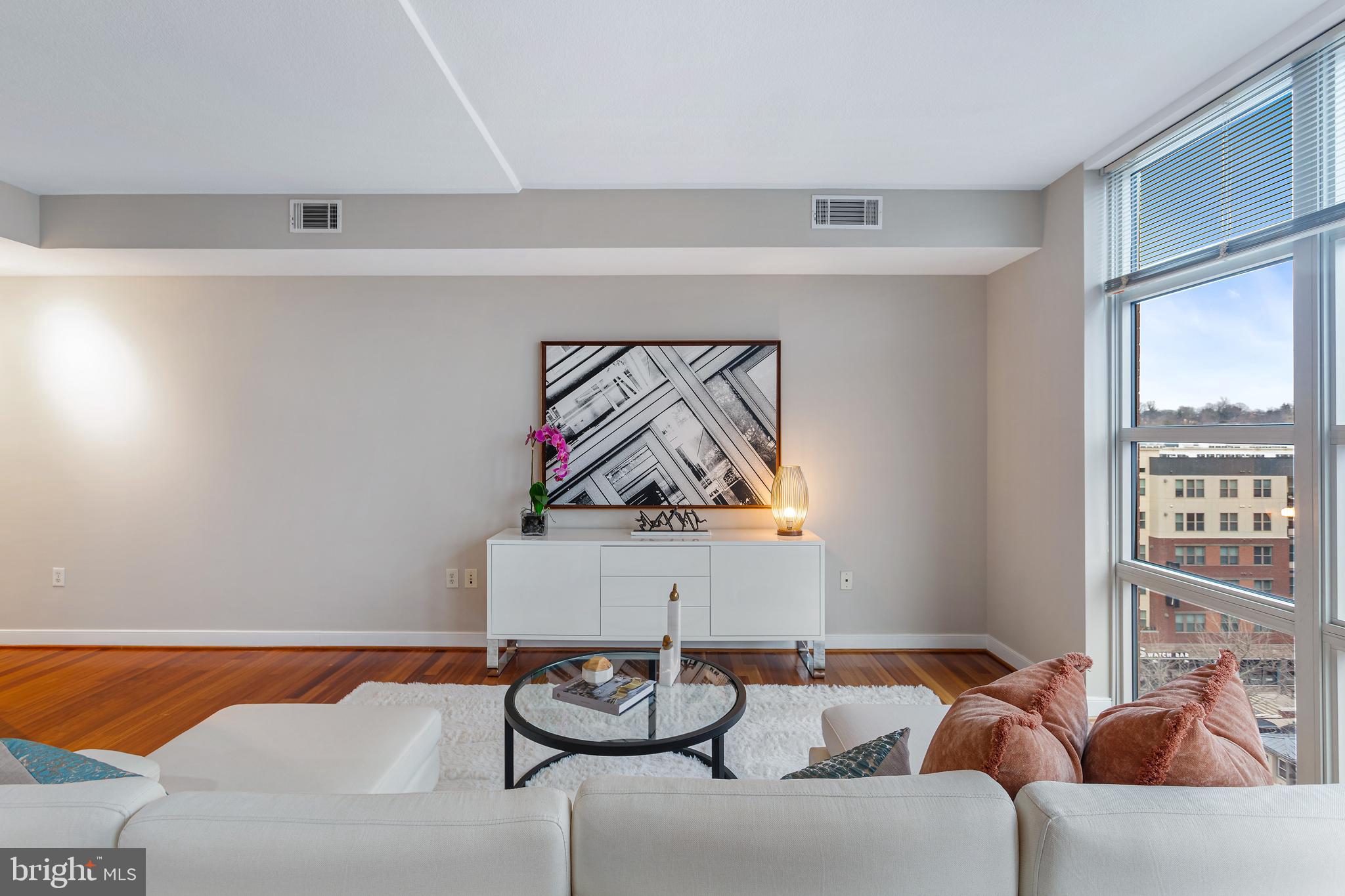 NATIONAL HARBOR - Residential Lease