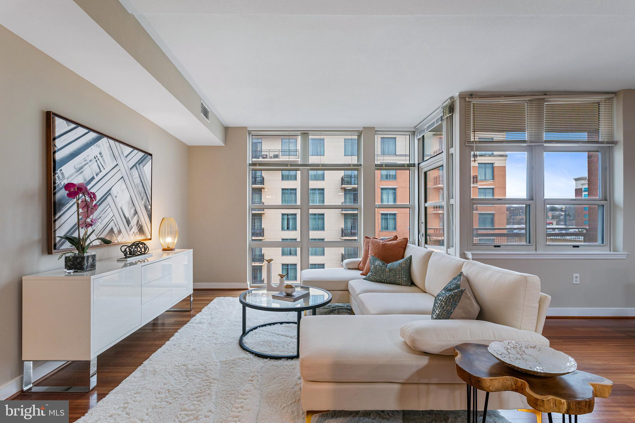 NATIONAL HARBOR - Residential Lease