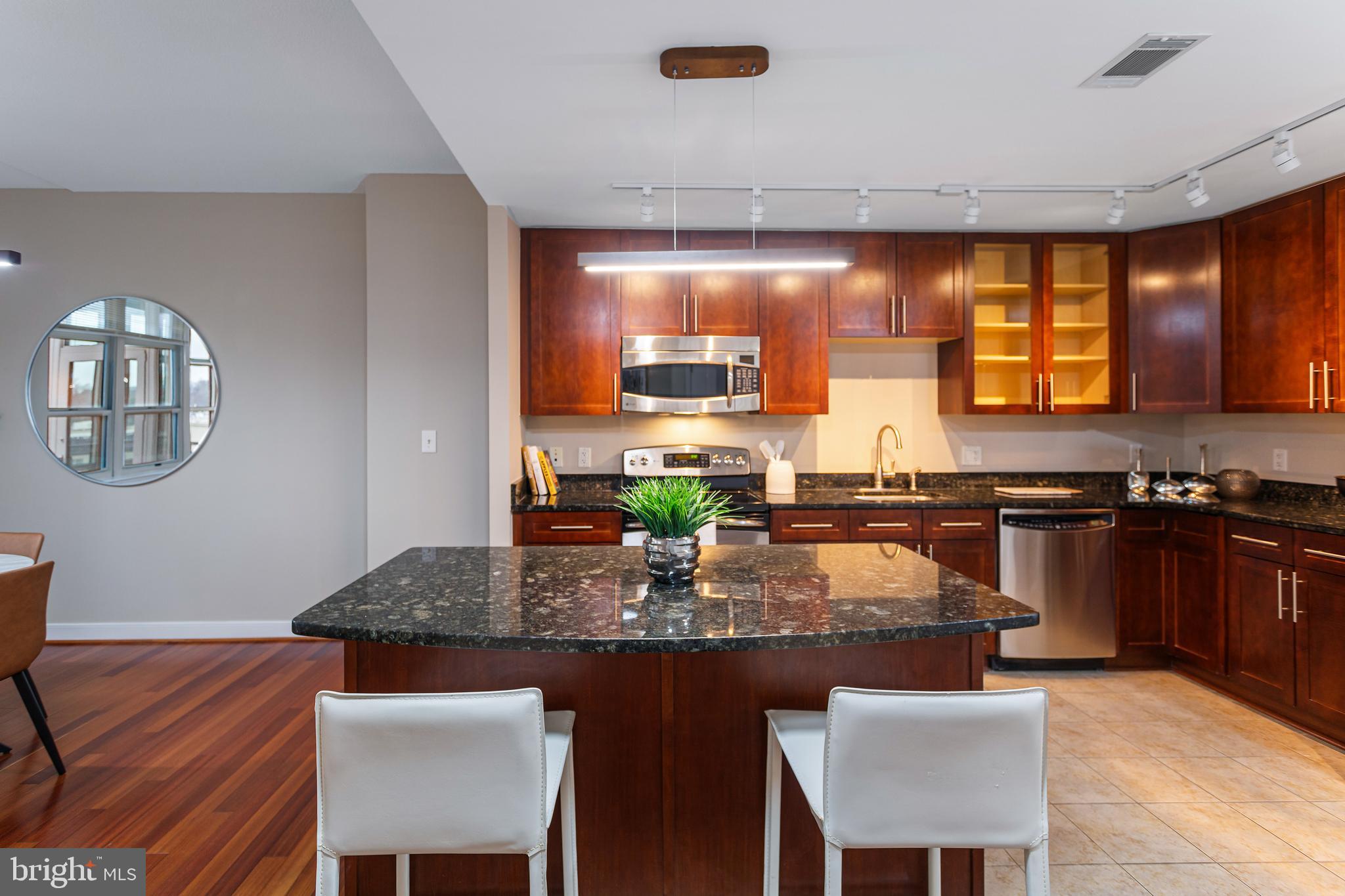 NATIONAL HARBOR - Residential Lease