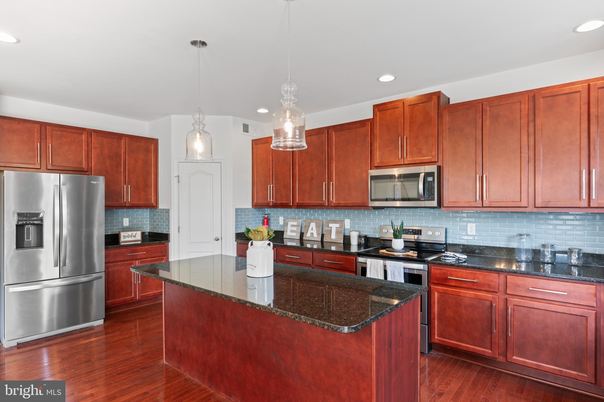 SPRINGDALE FARM - Residential