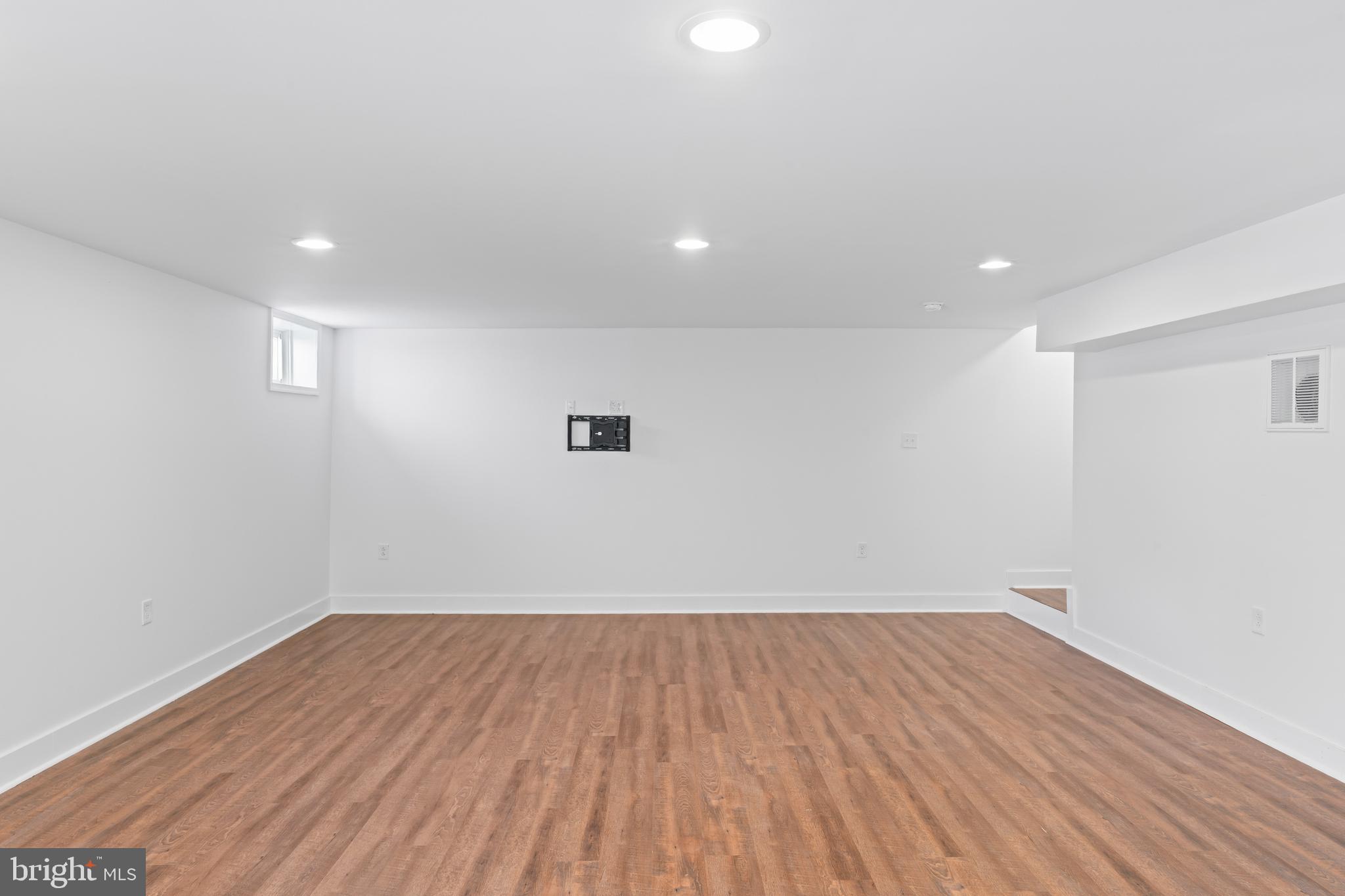 SPRINGDALE FARM - Residential