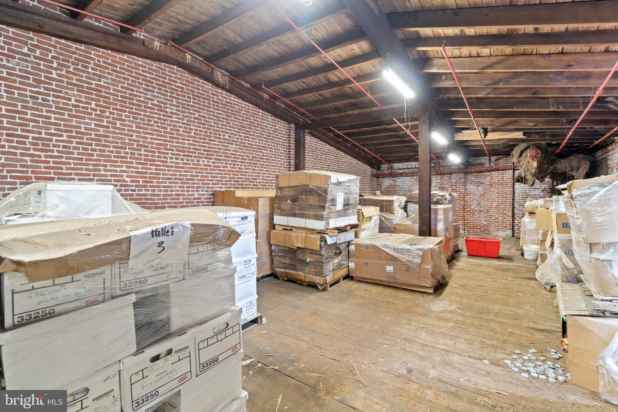 OLDE KENSINGTON - Commercial Sale