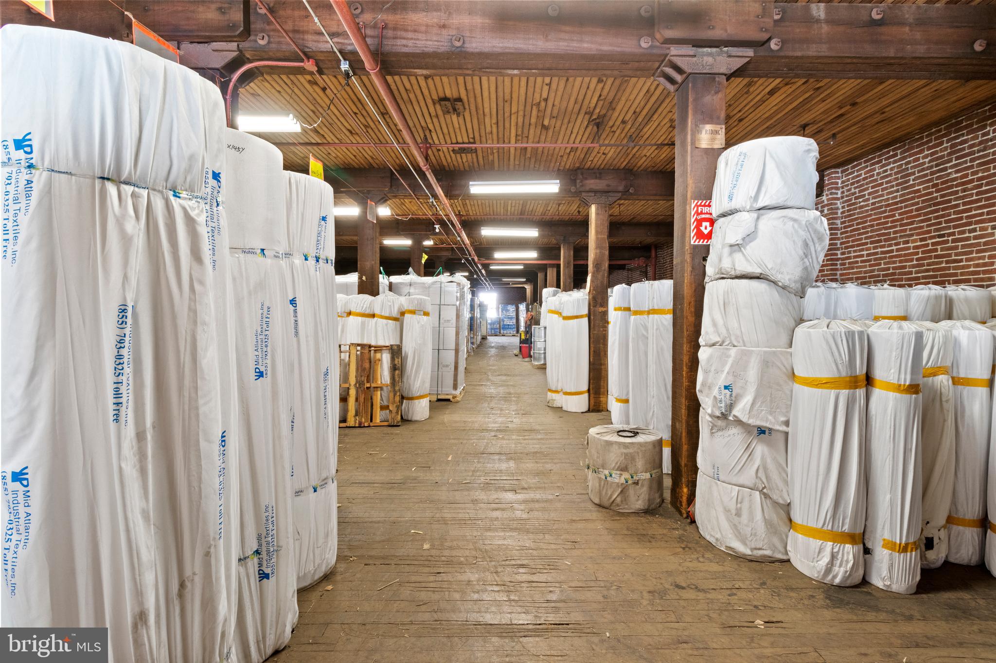 OLDE KENSINGTON - Commercial Sale