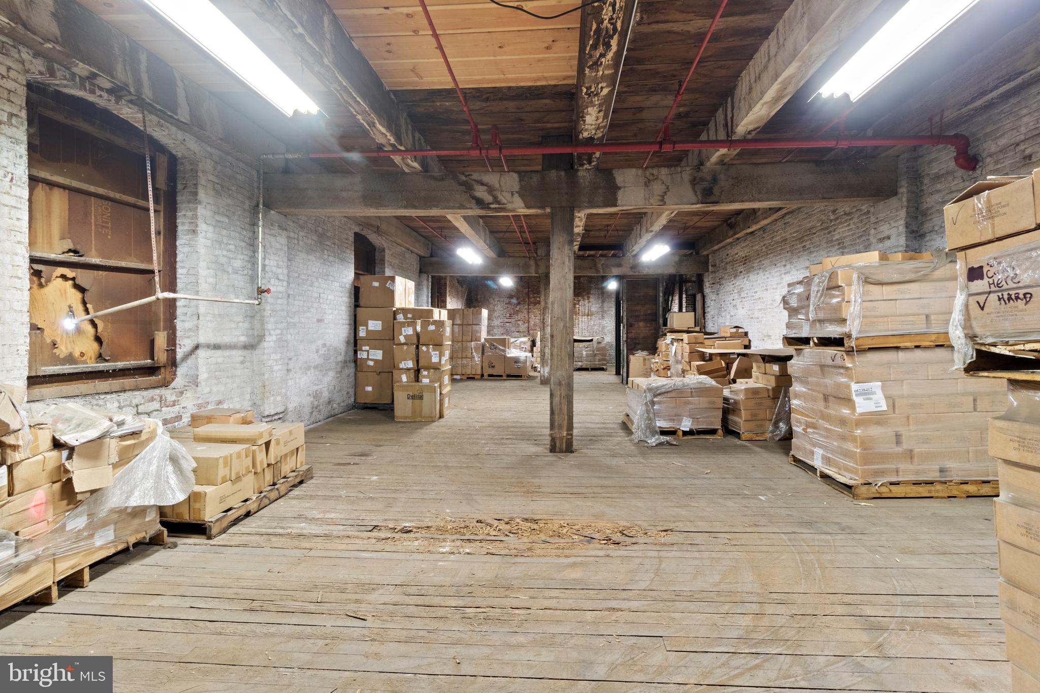 OLDE KENSINGTON - Commercial Sale