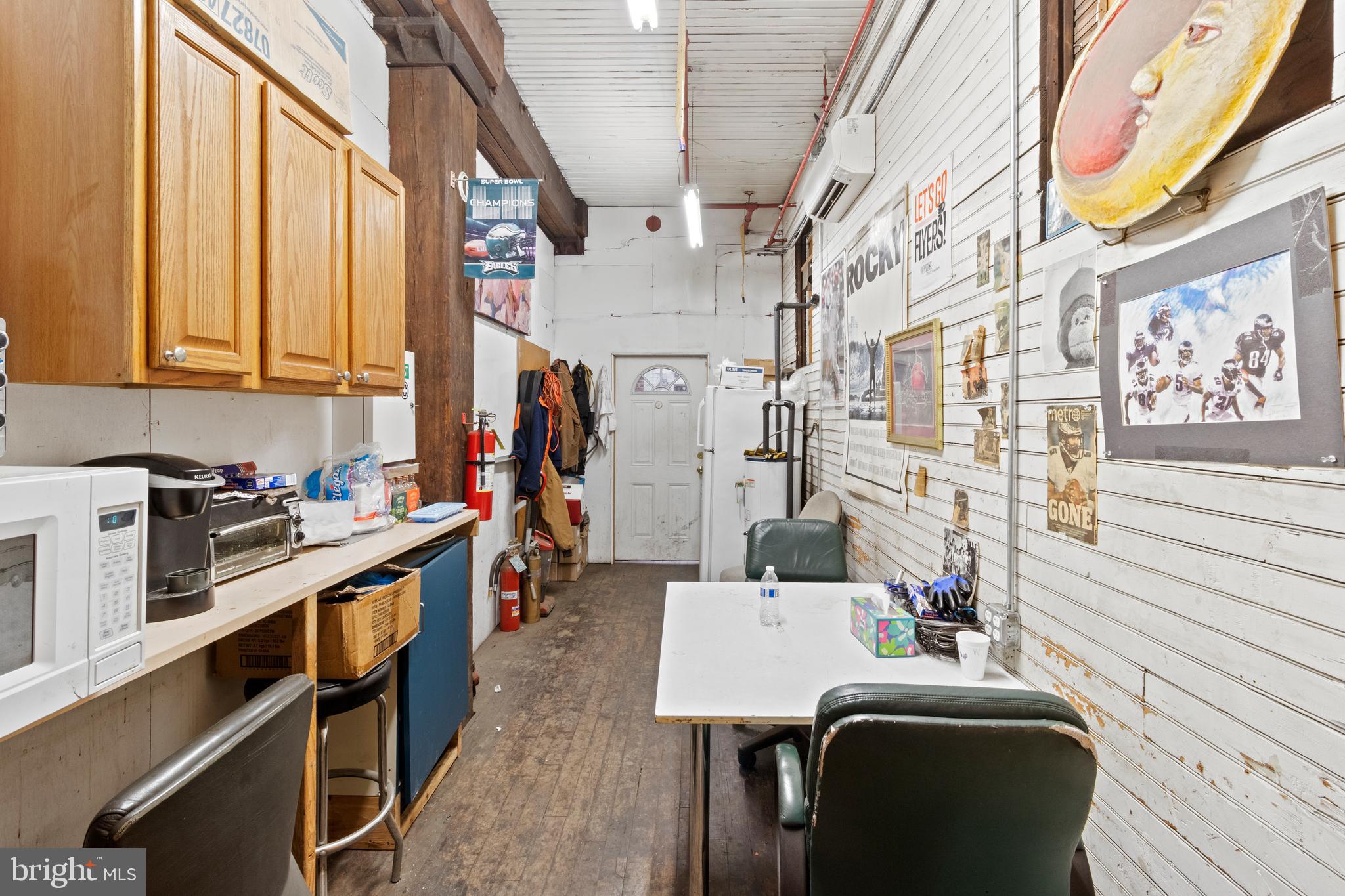 OLDE KENSINGTON - Commercial Sale