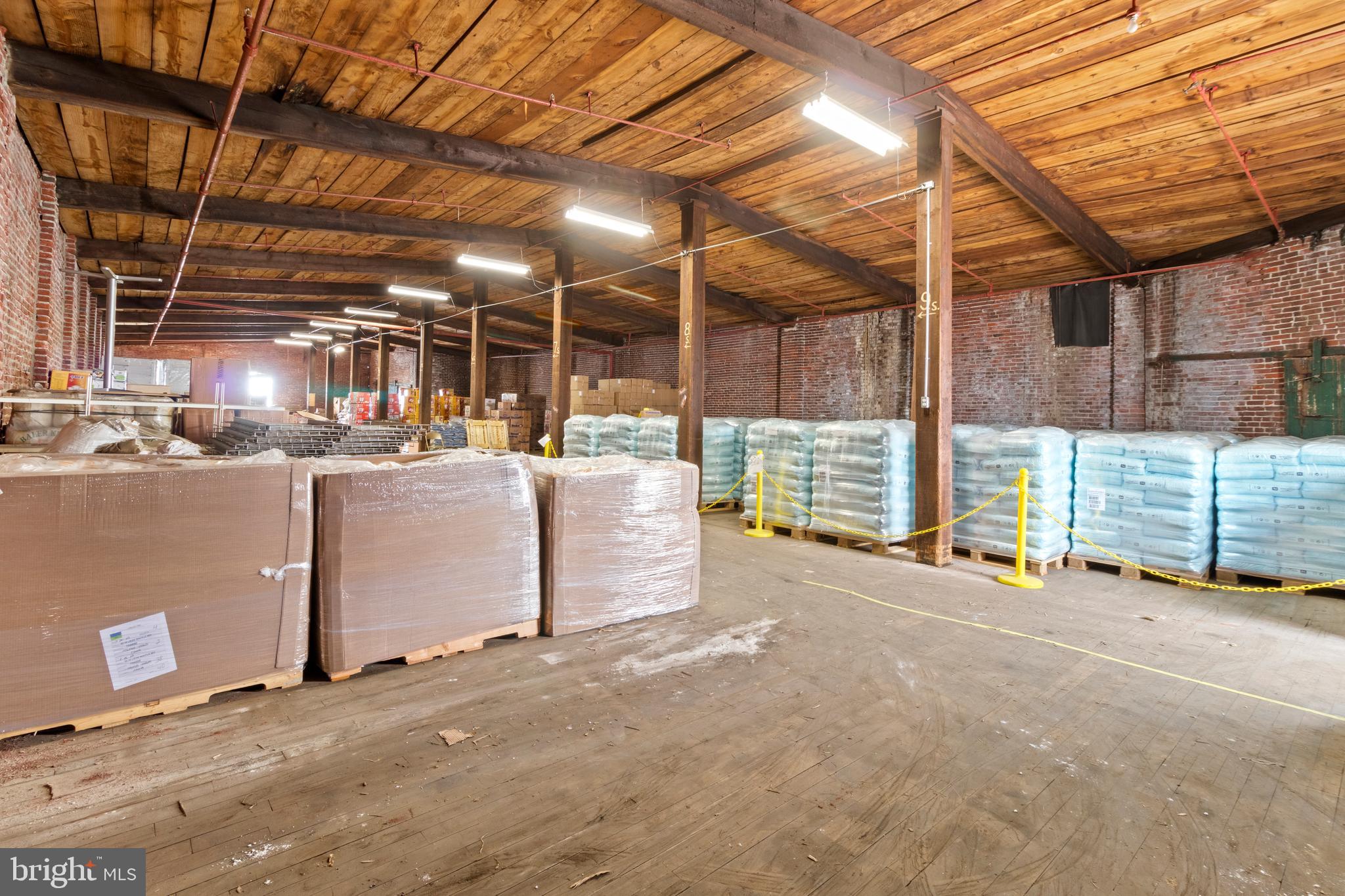 OLDE KENSINGTON - Commercial Sale