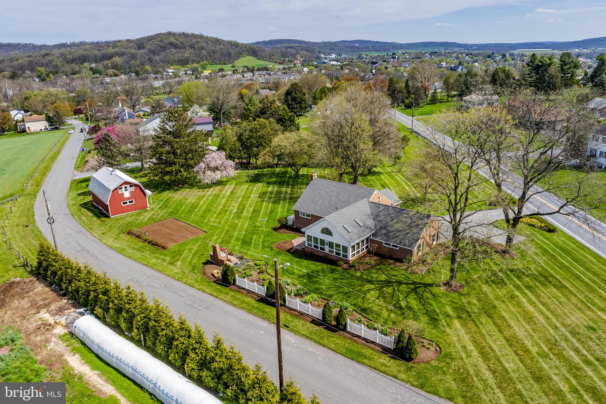 218 LAUSCHTOWN ROAD
