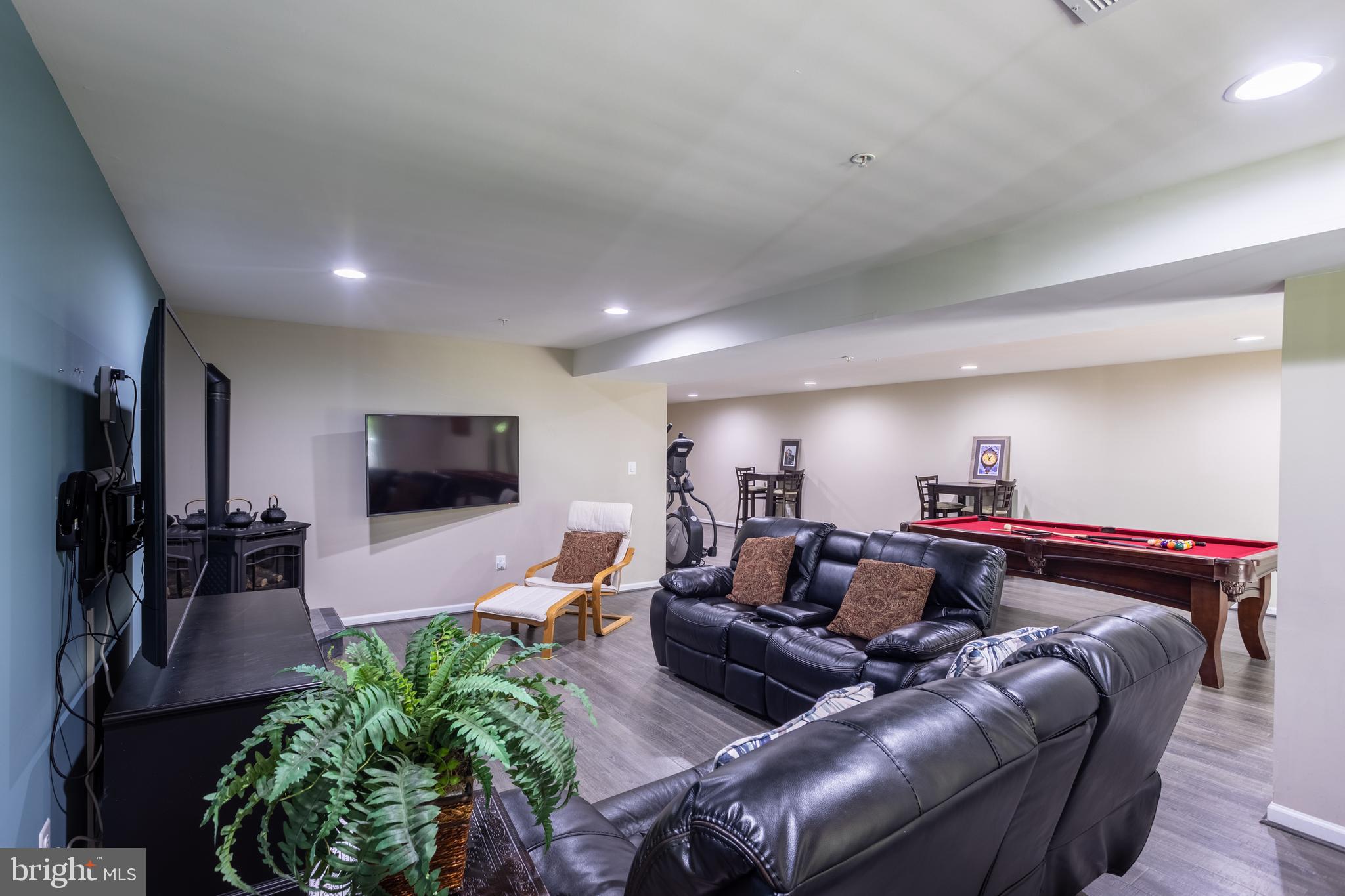 ENCLAVE AT PARK FOREST - Residential