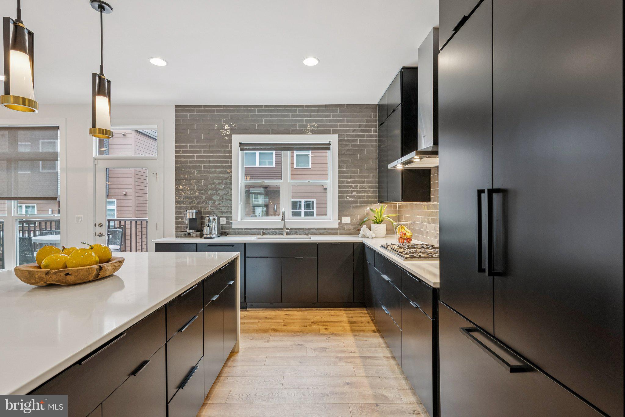 TOWER OAKS - Residential