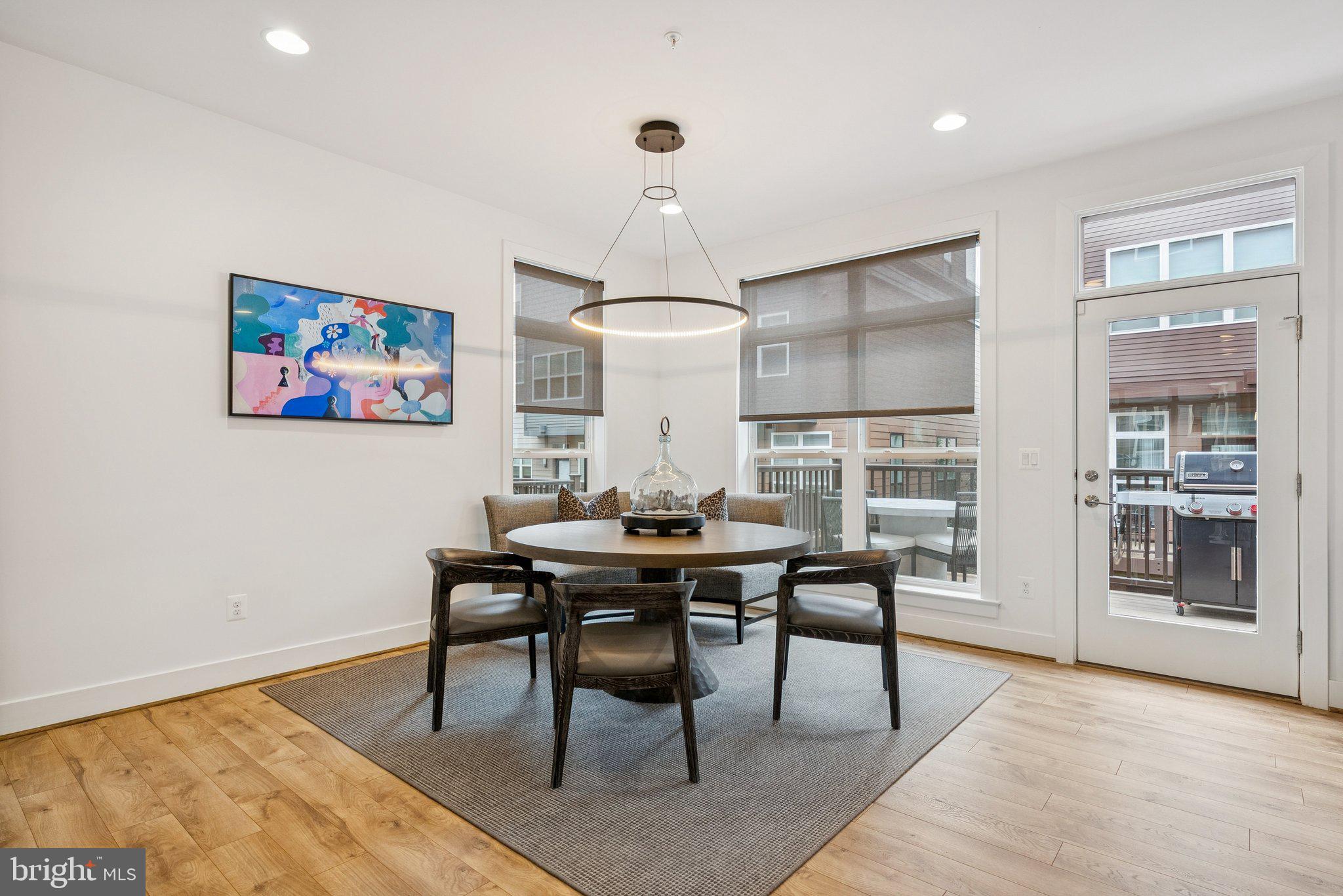 TOWER OAKS - Residential