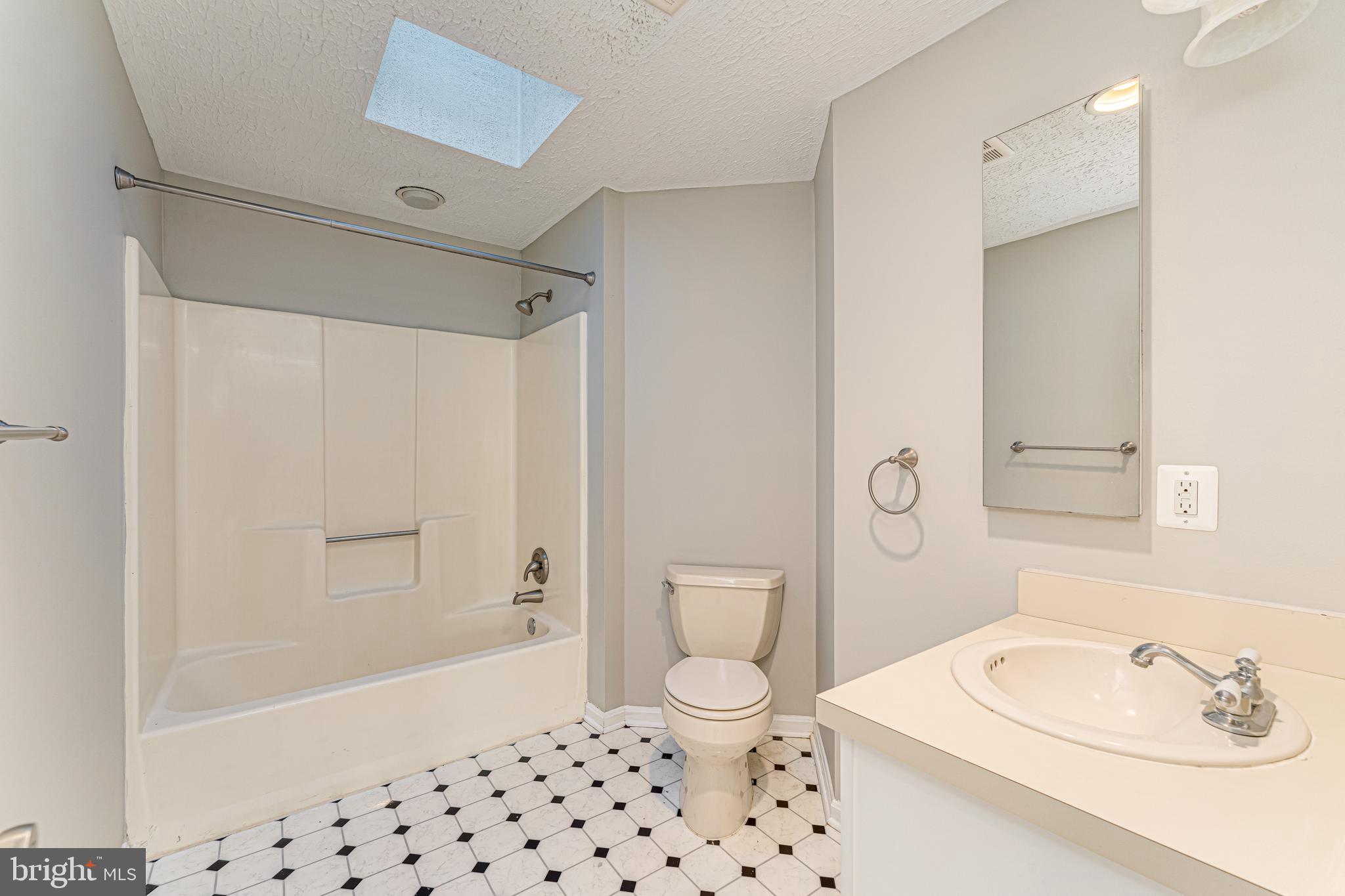 LINHURST - Residential