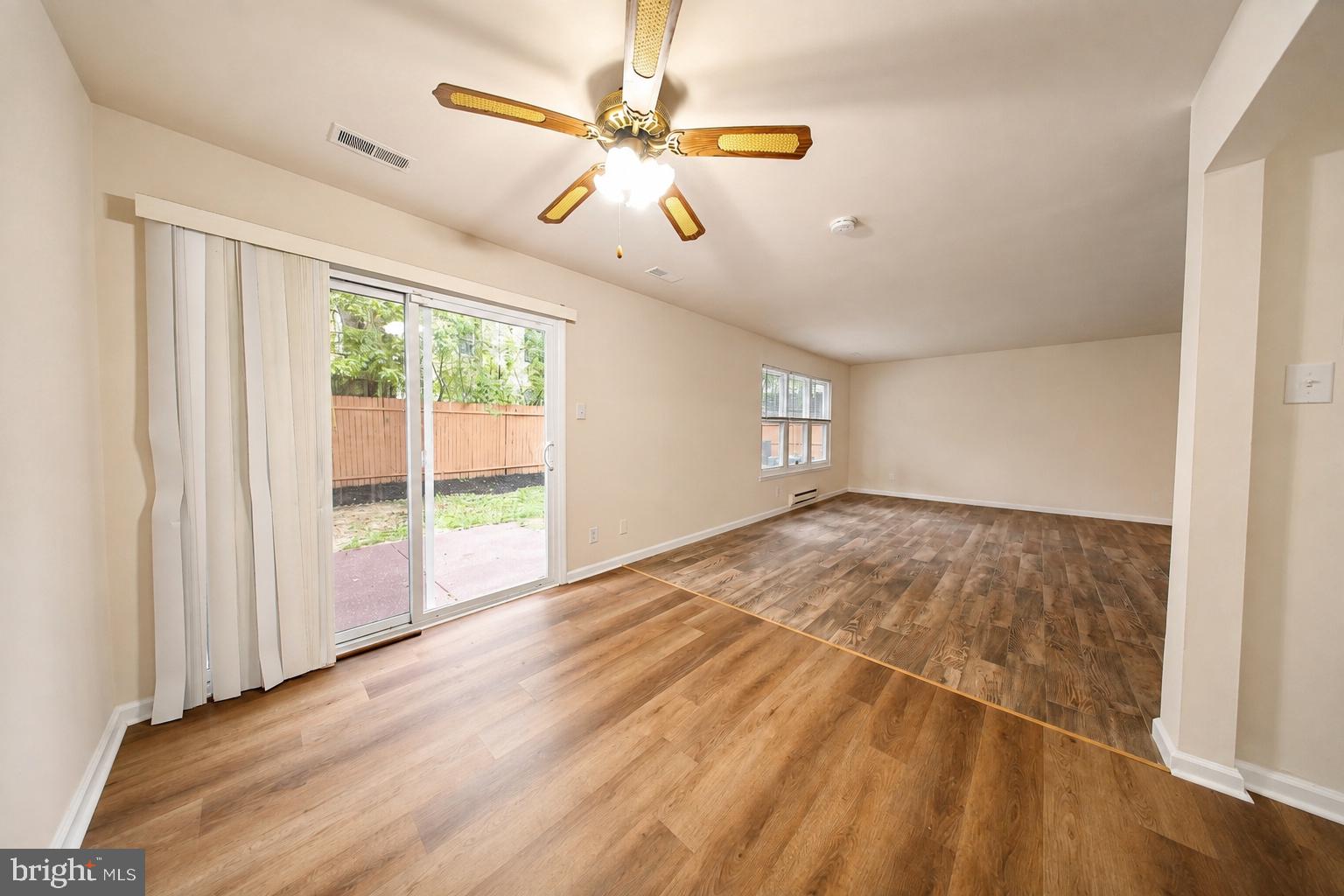 205 CHAUCER COURT
