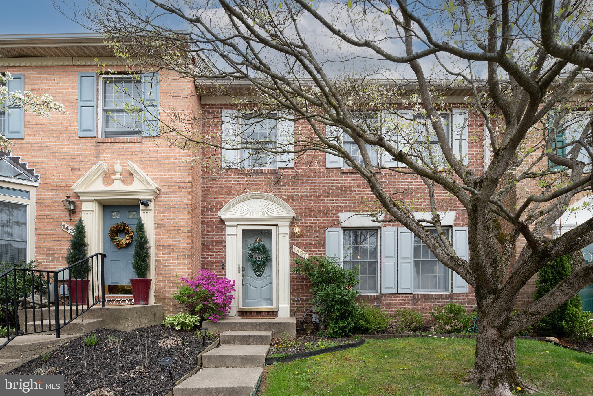 1437 VALBROOK COURT S