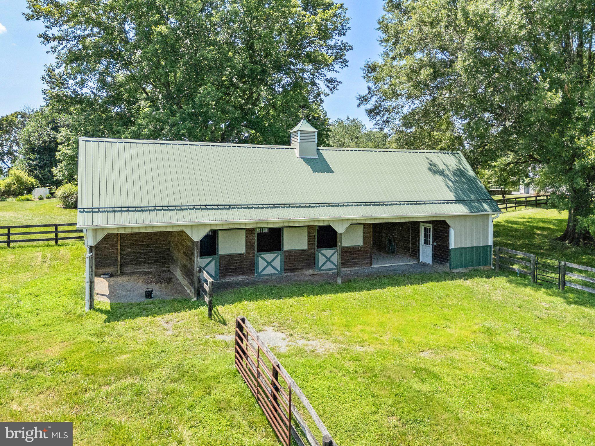 BEAVERDAM ACRES - Residential