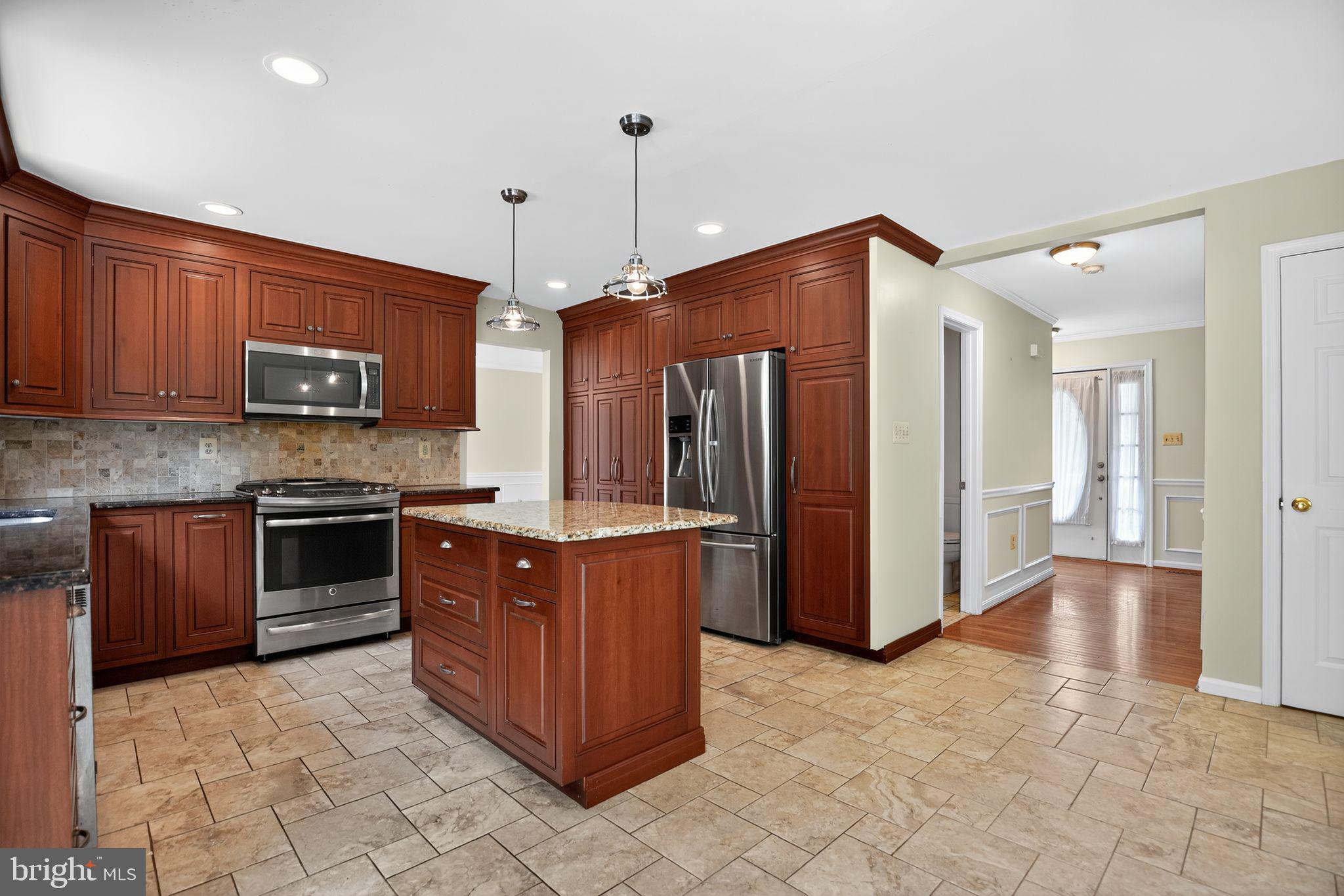 TROTTS POND ESTATES - Residential