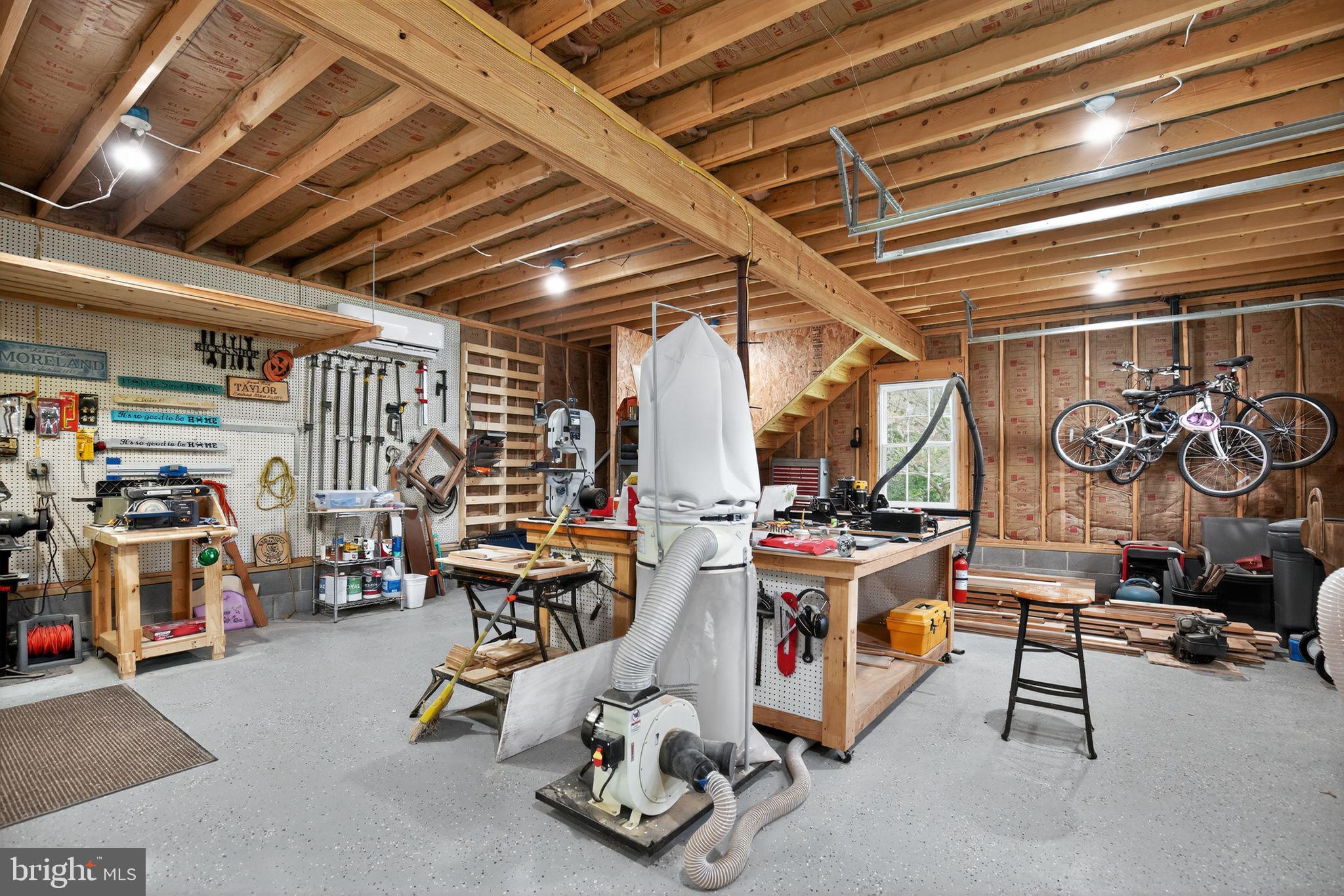 TROTTS POND ESTATES - Residential