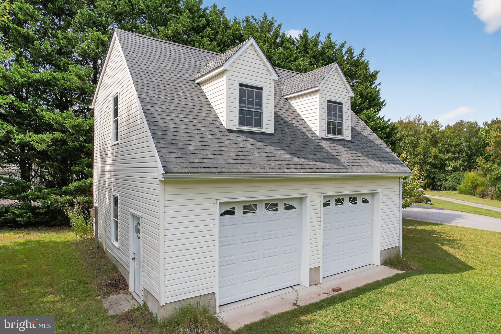 TROTTS POND ESTATES - Residential