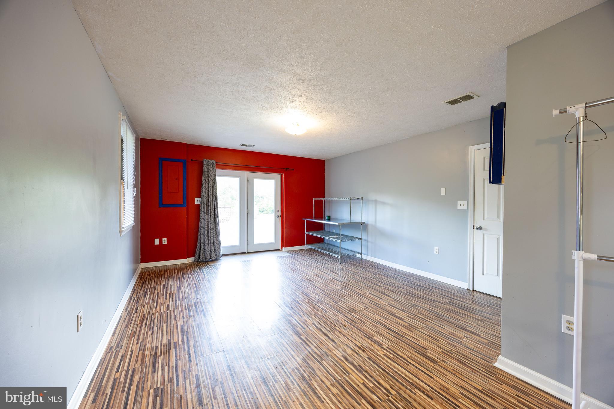 FAIRVIEW ACRES - Residential