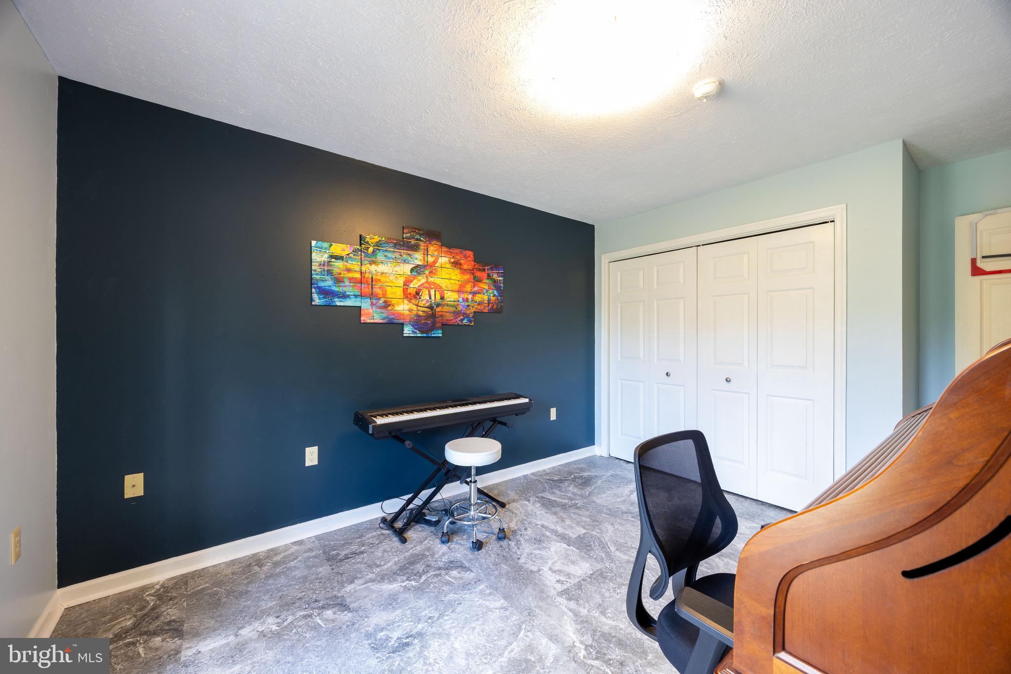 FAIRVIEW ACRES - Residential