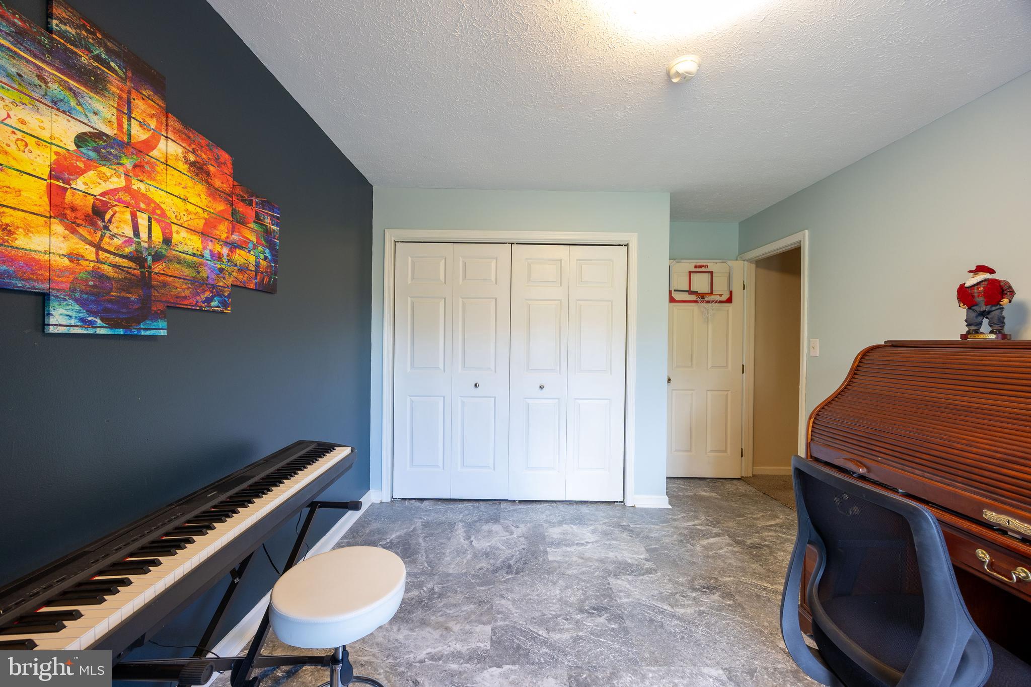 FAIRVIEW ACRES - Residential