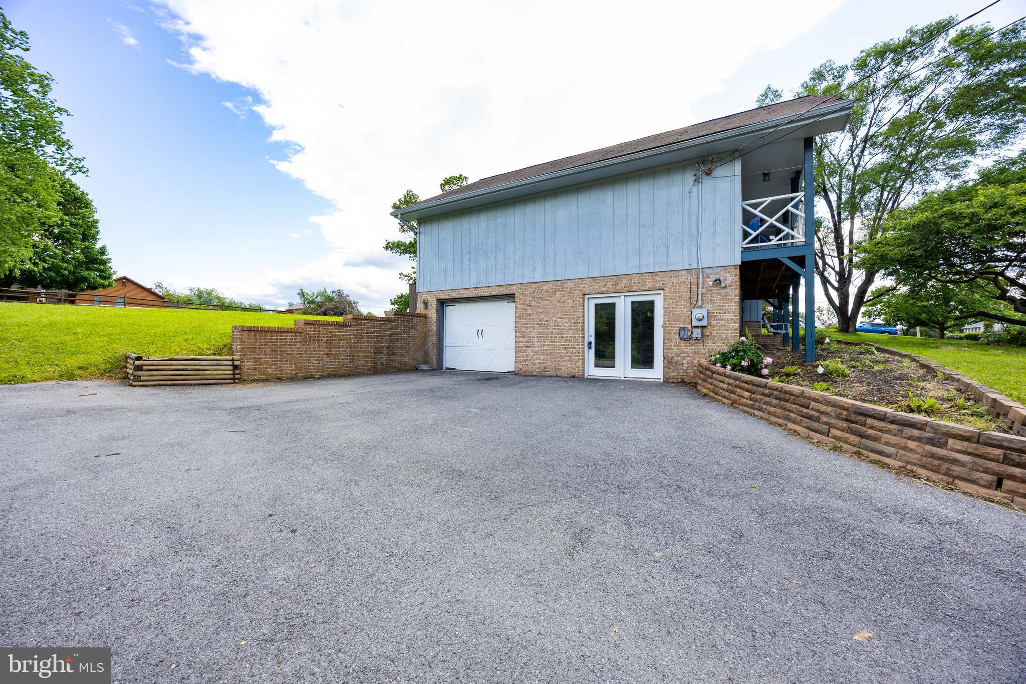 FAIRVIEW ACRES - Residential