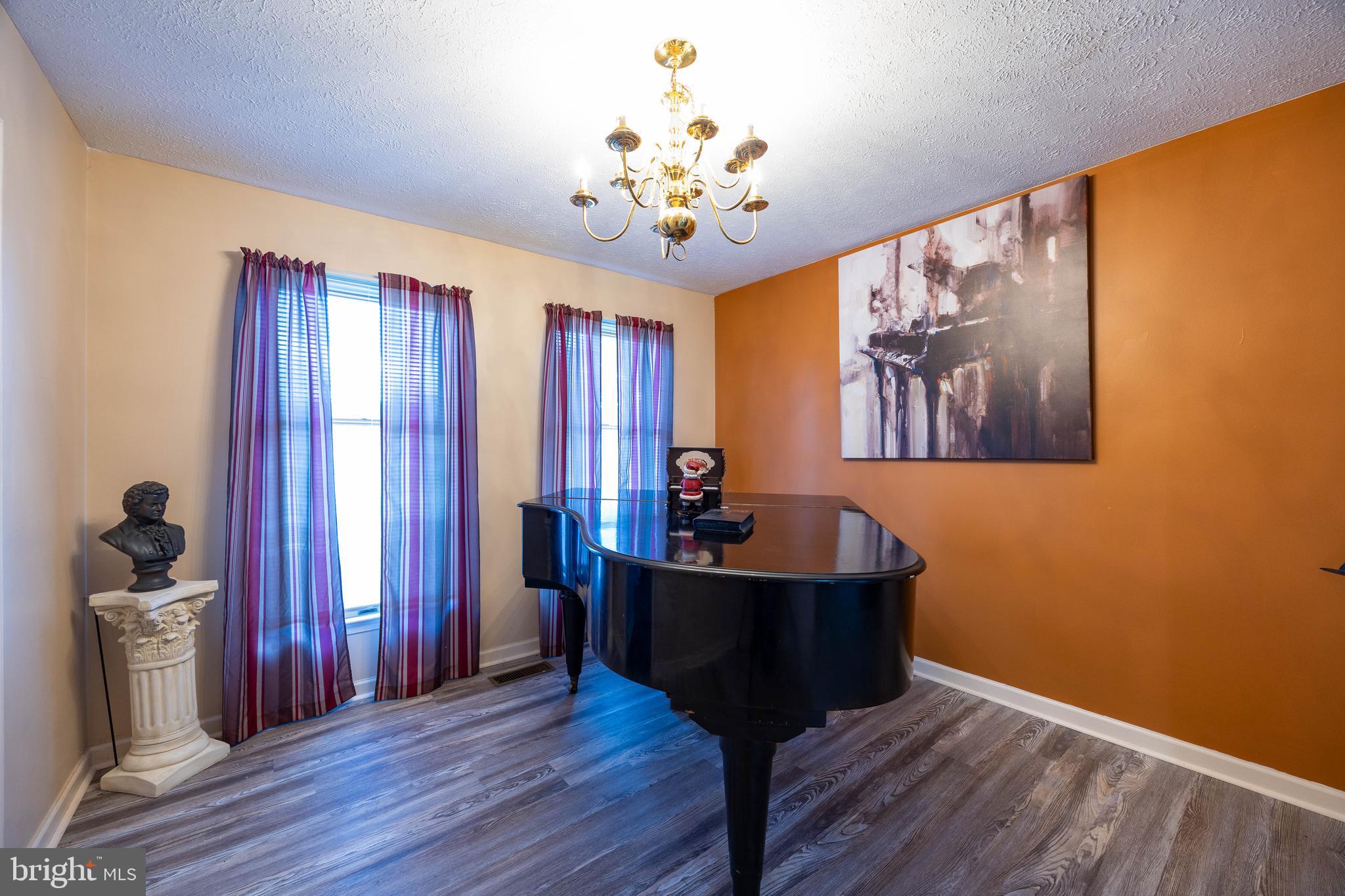 FAIRVIEW ACRES - Residential