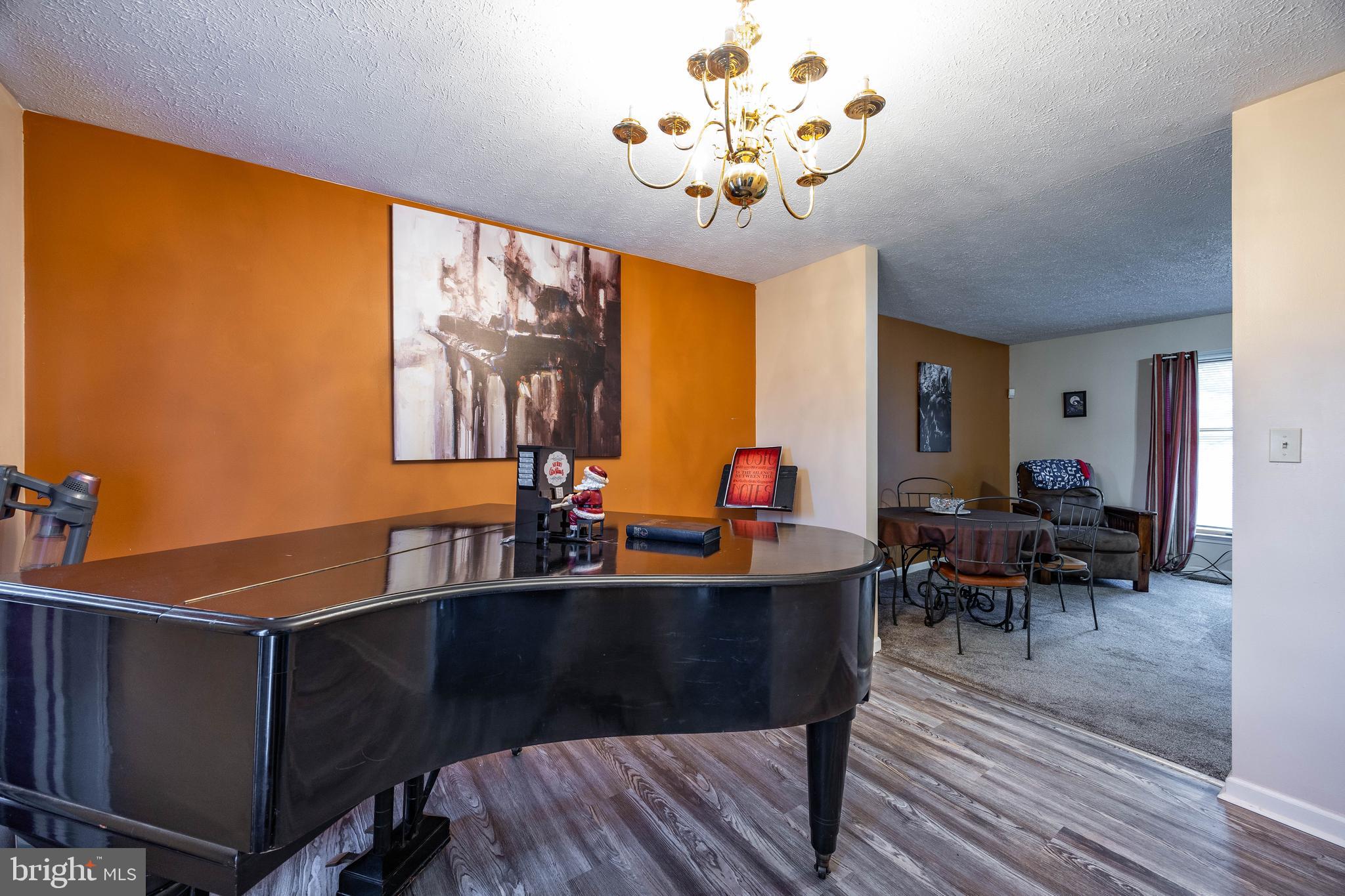 FAIRVIEW ACRES - Residential