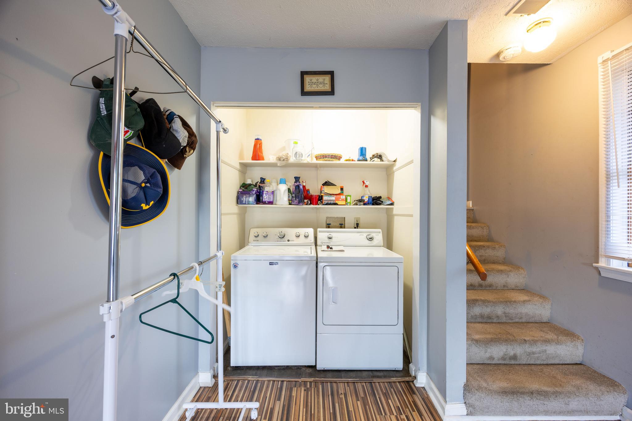 FAIRVIEW ACRES - Residential