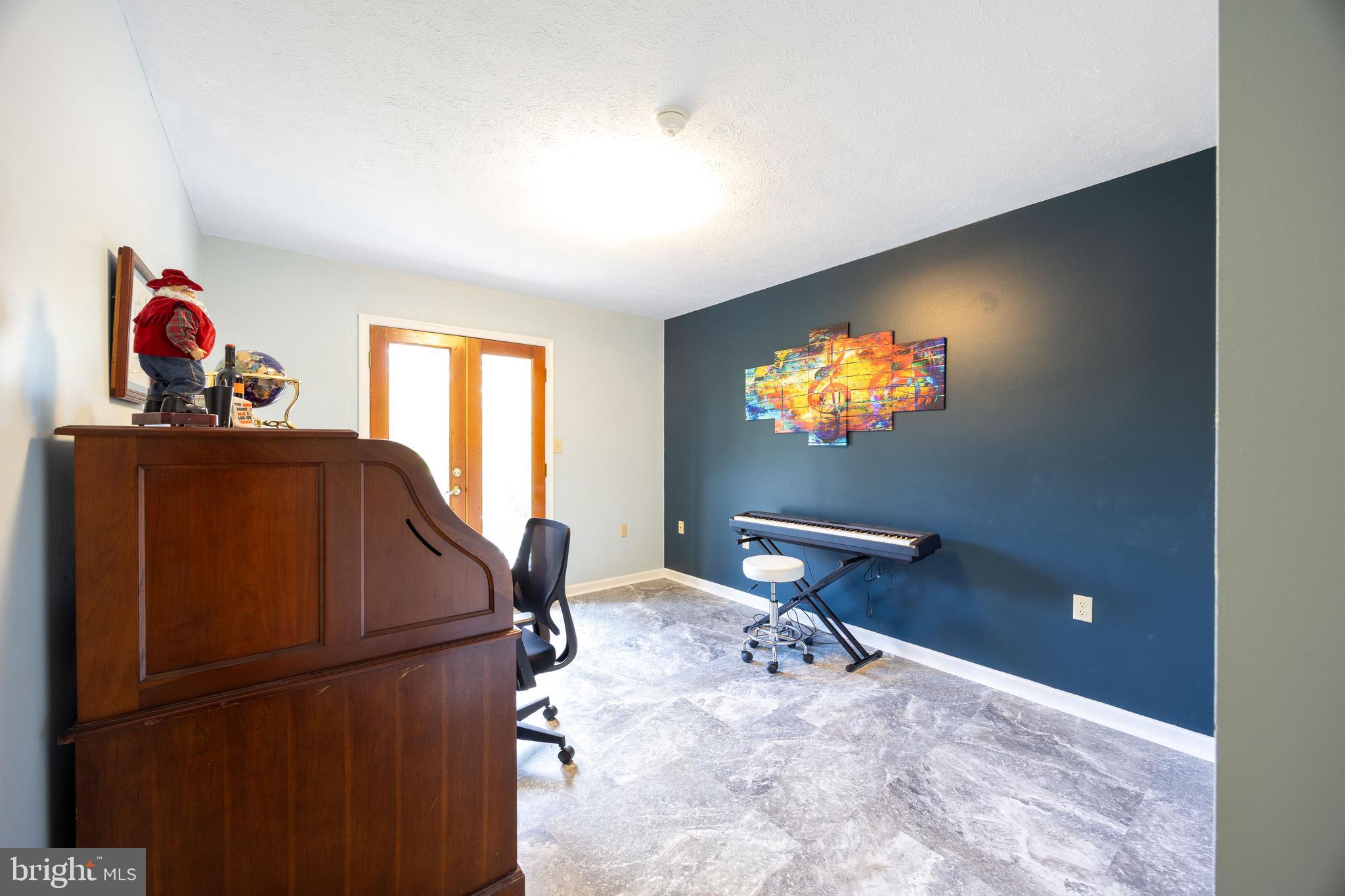 FAIRVIEW ACRES - Residential