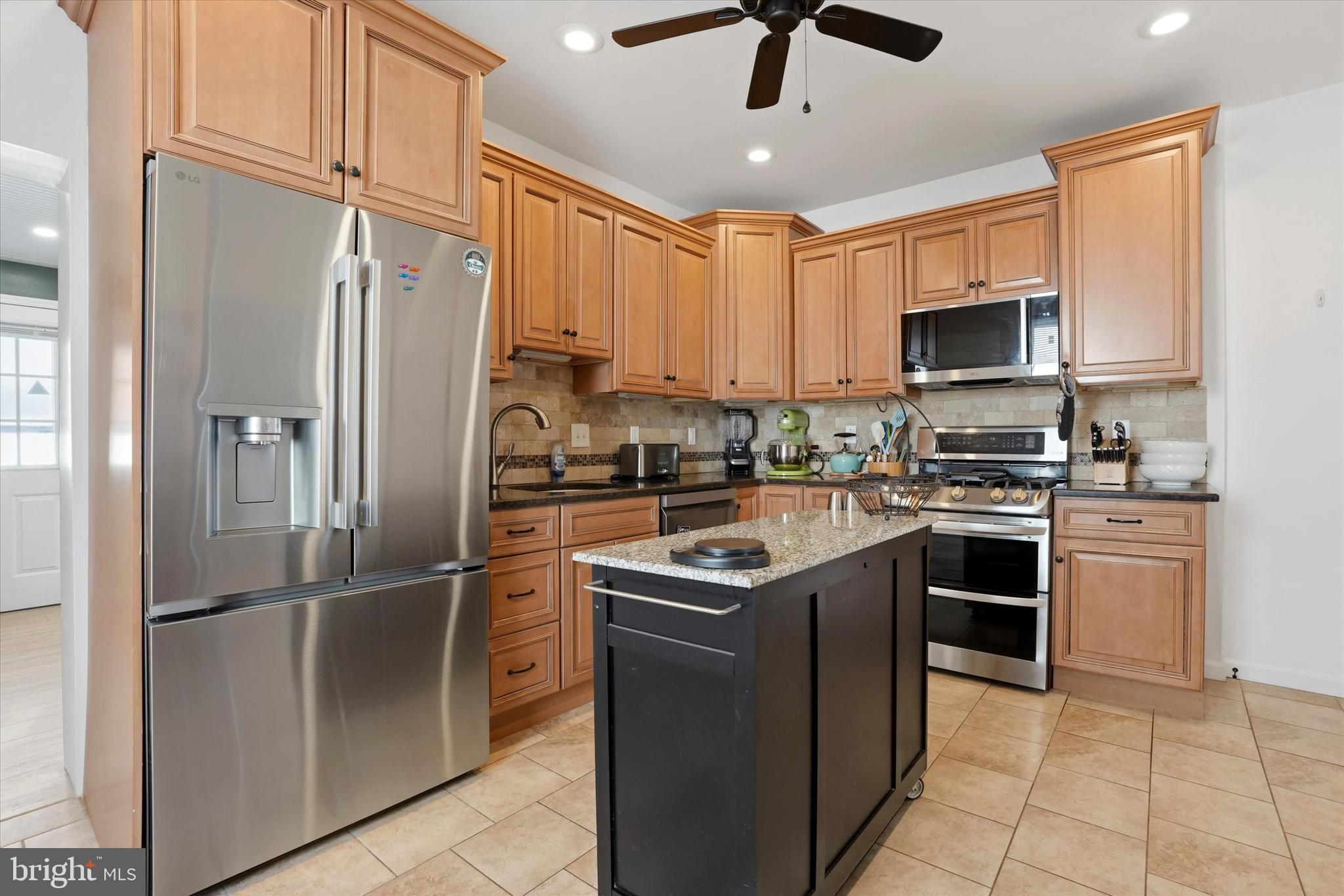 ROXBOROUGH - Residential