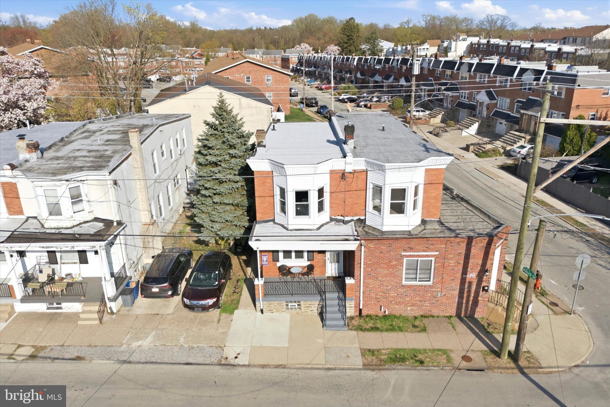 ROXBOROUGH - Residential