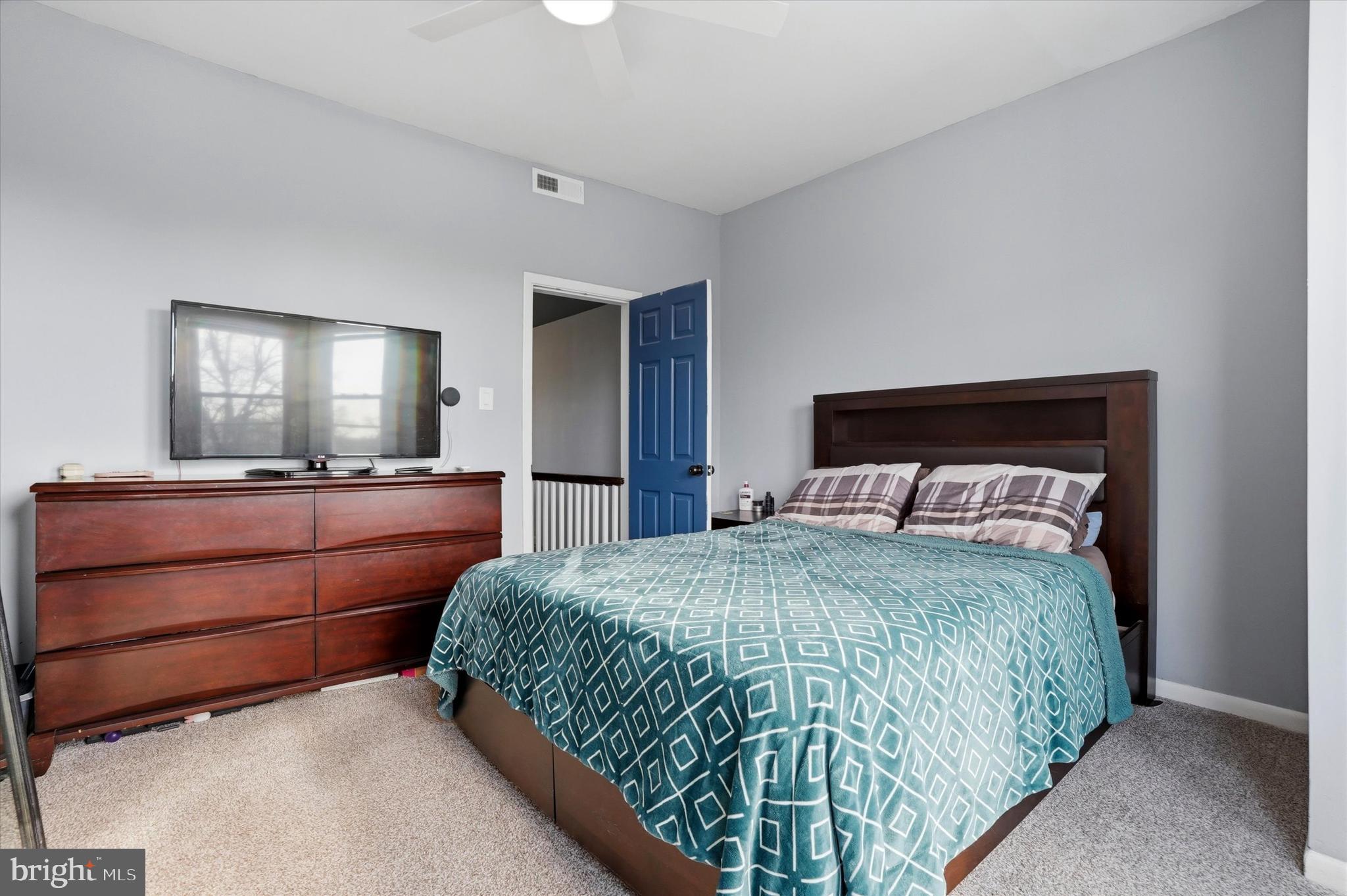 ROXBOROUGH - Residential