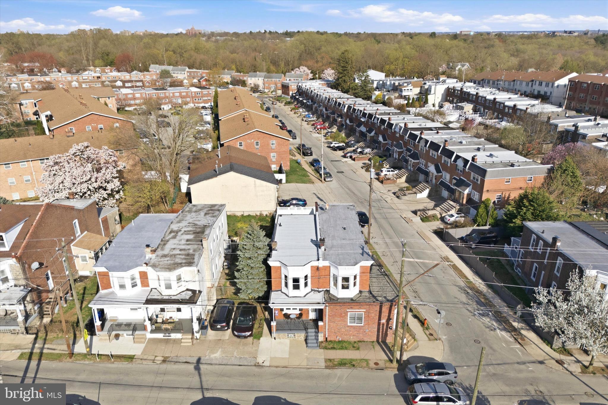 ROXBOROUGH - Residential